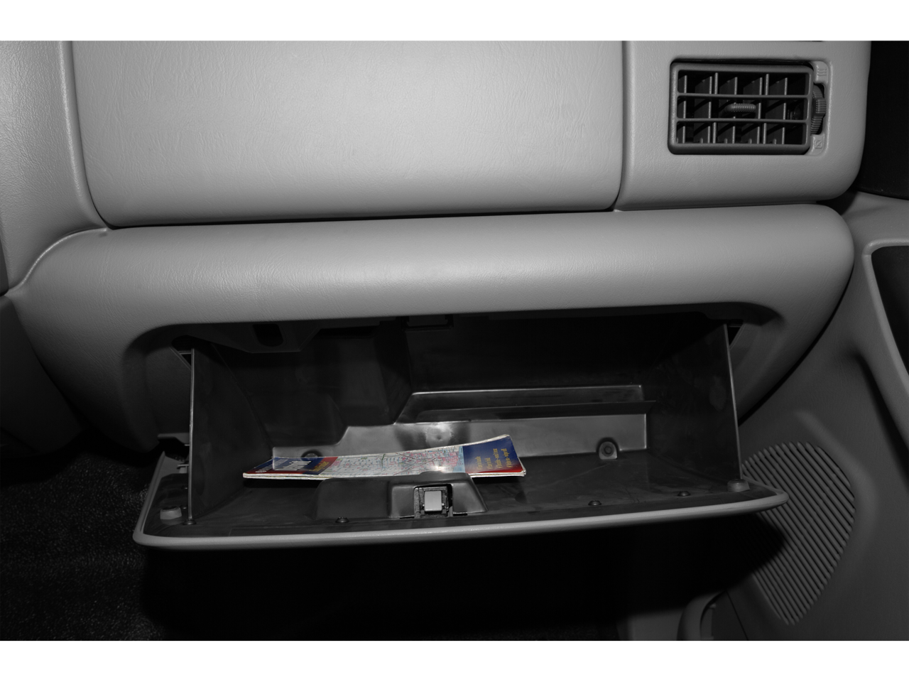 2015 Ford Super Duty F-750 Straight Frame 6 Bay Beverage Body