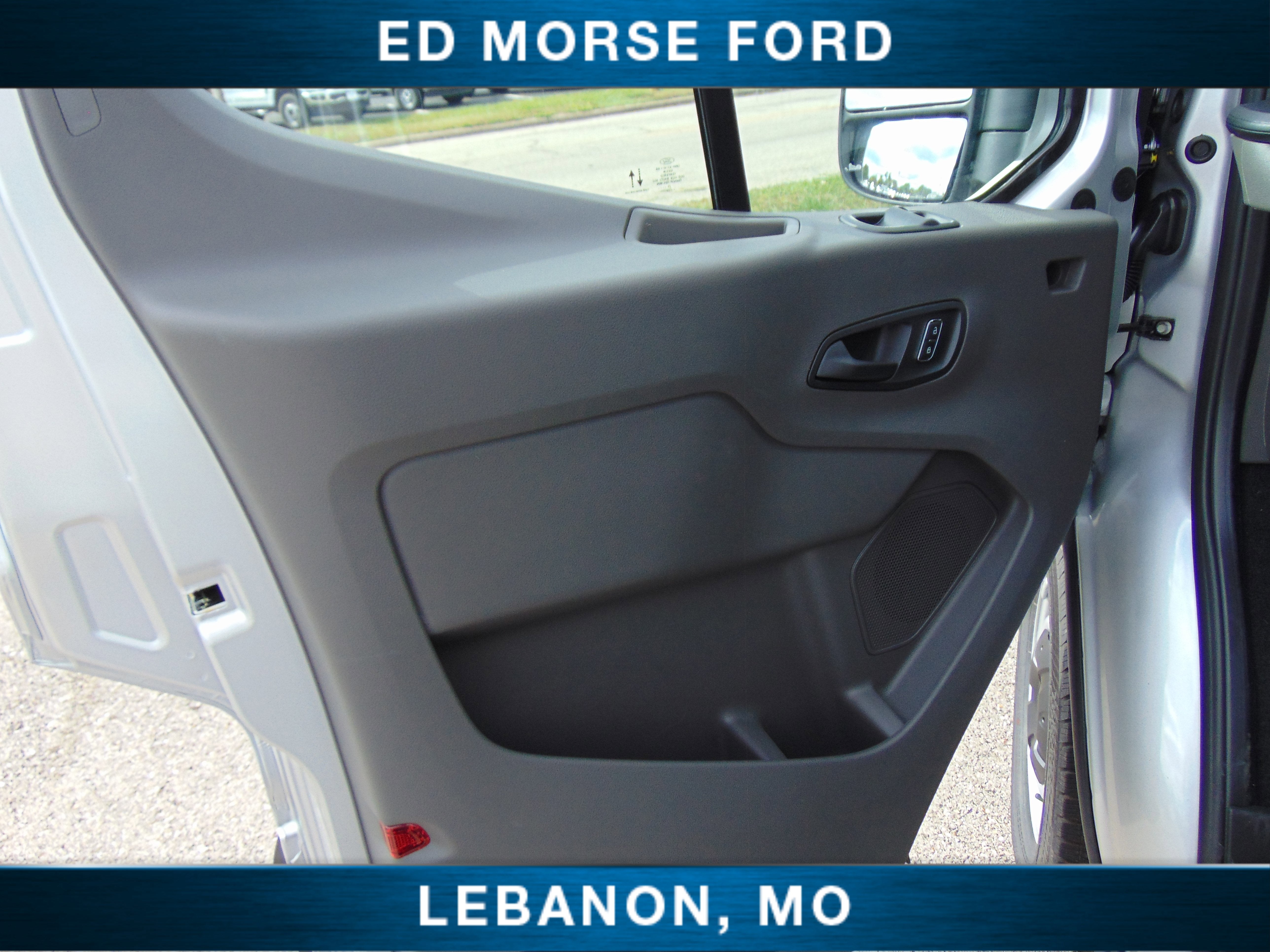 2026 Ford Transit Passenger Wagon XL