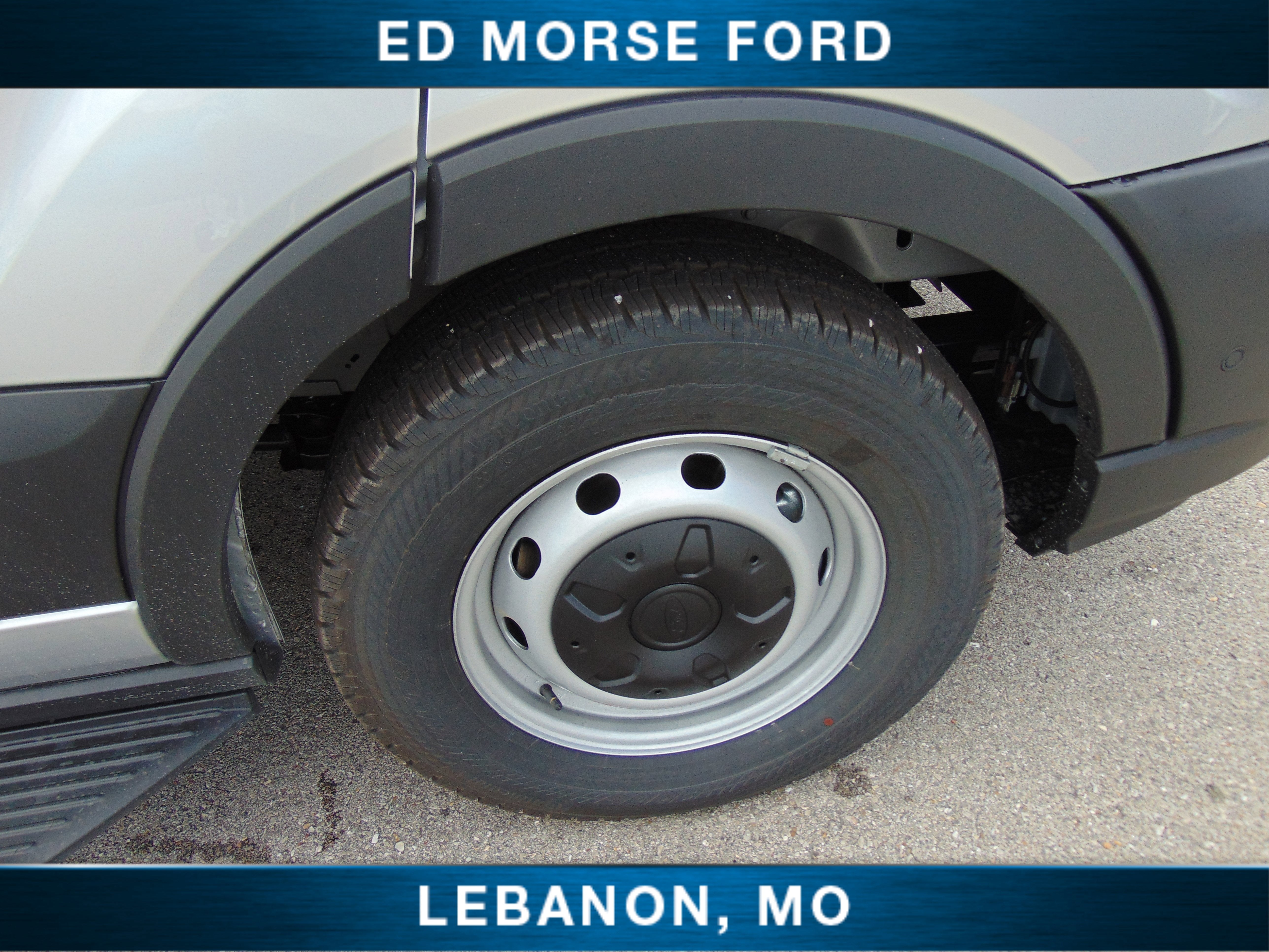 2026 Ford Transit Passenger Wagon XL