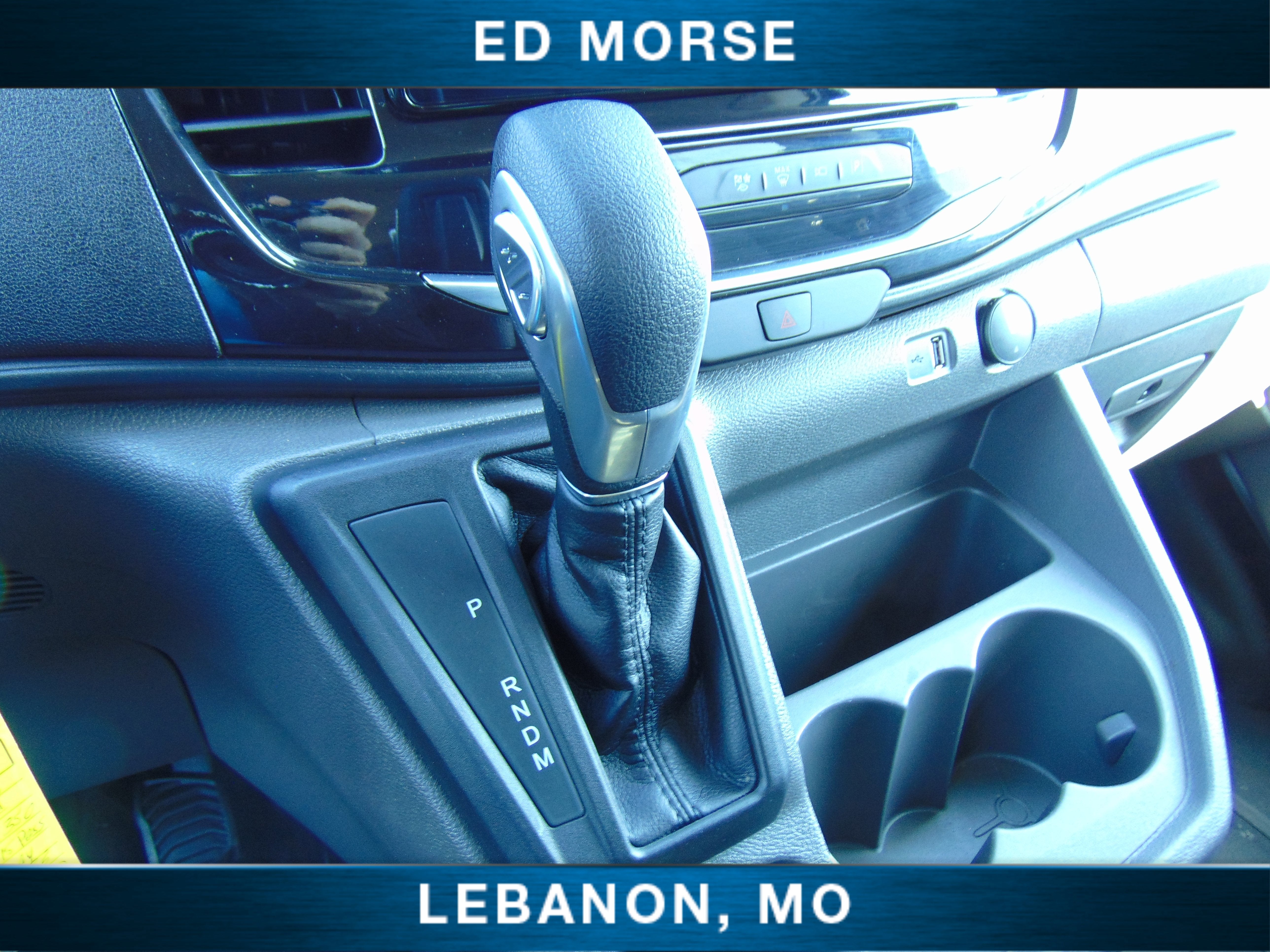 2025 Ford Transit Passenger Wagon XLT