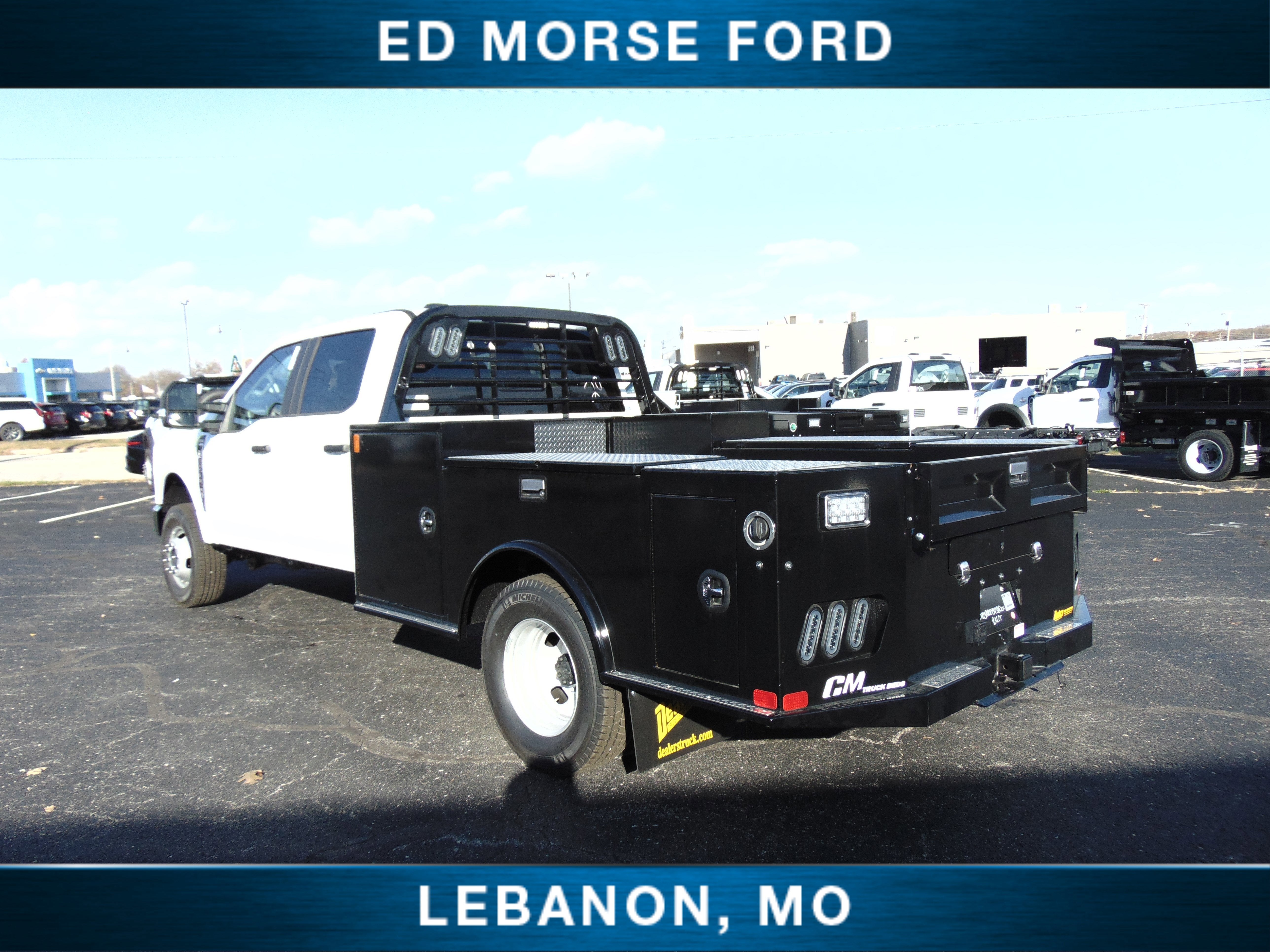 2026 Ford Super Duty F-350 DRW CM 9'4 Gooseneck Storage