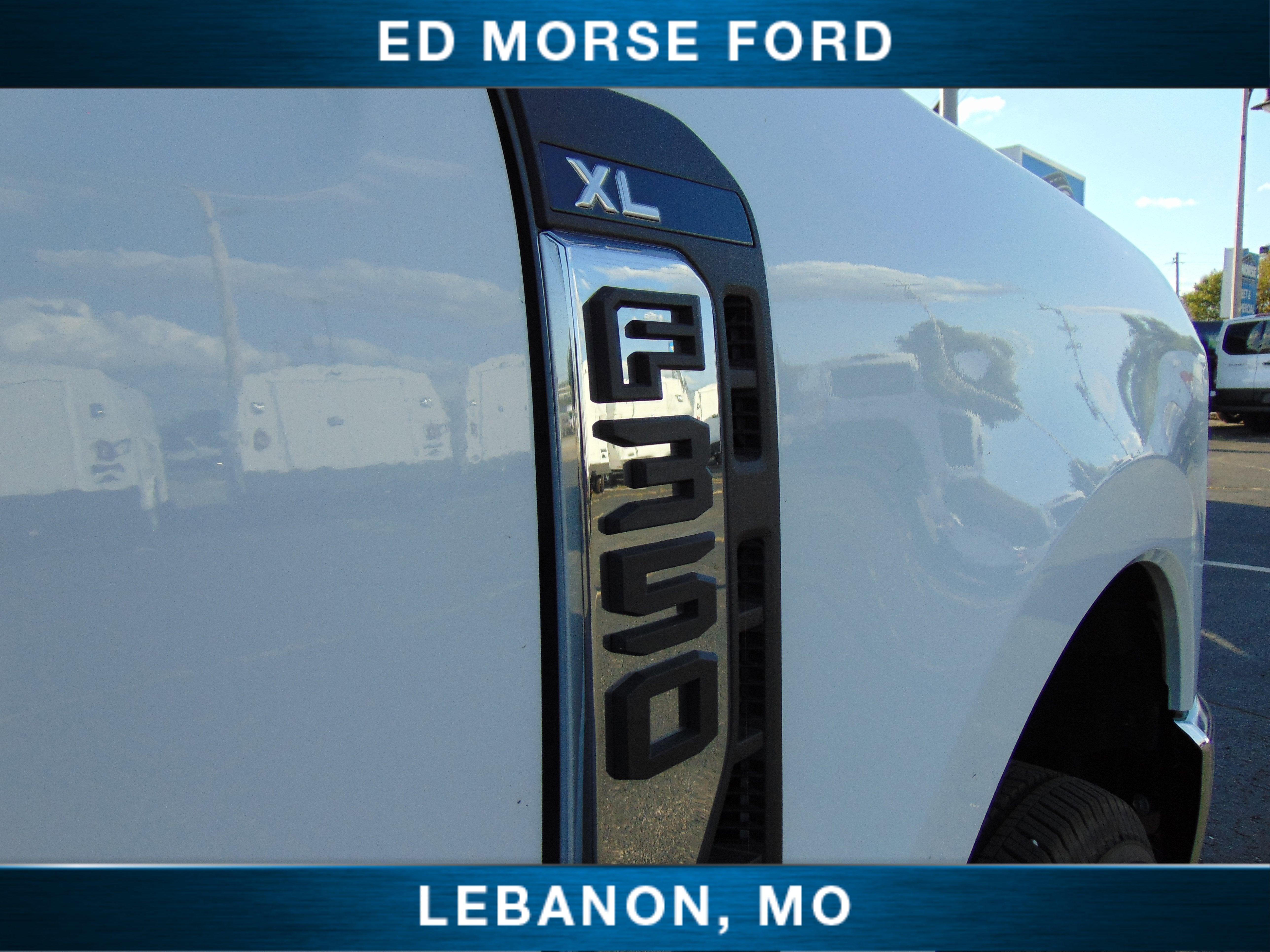 2025 Ford Super Duty F-350 SRW XL CM 9'4 Flatbed Gooseneck Body