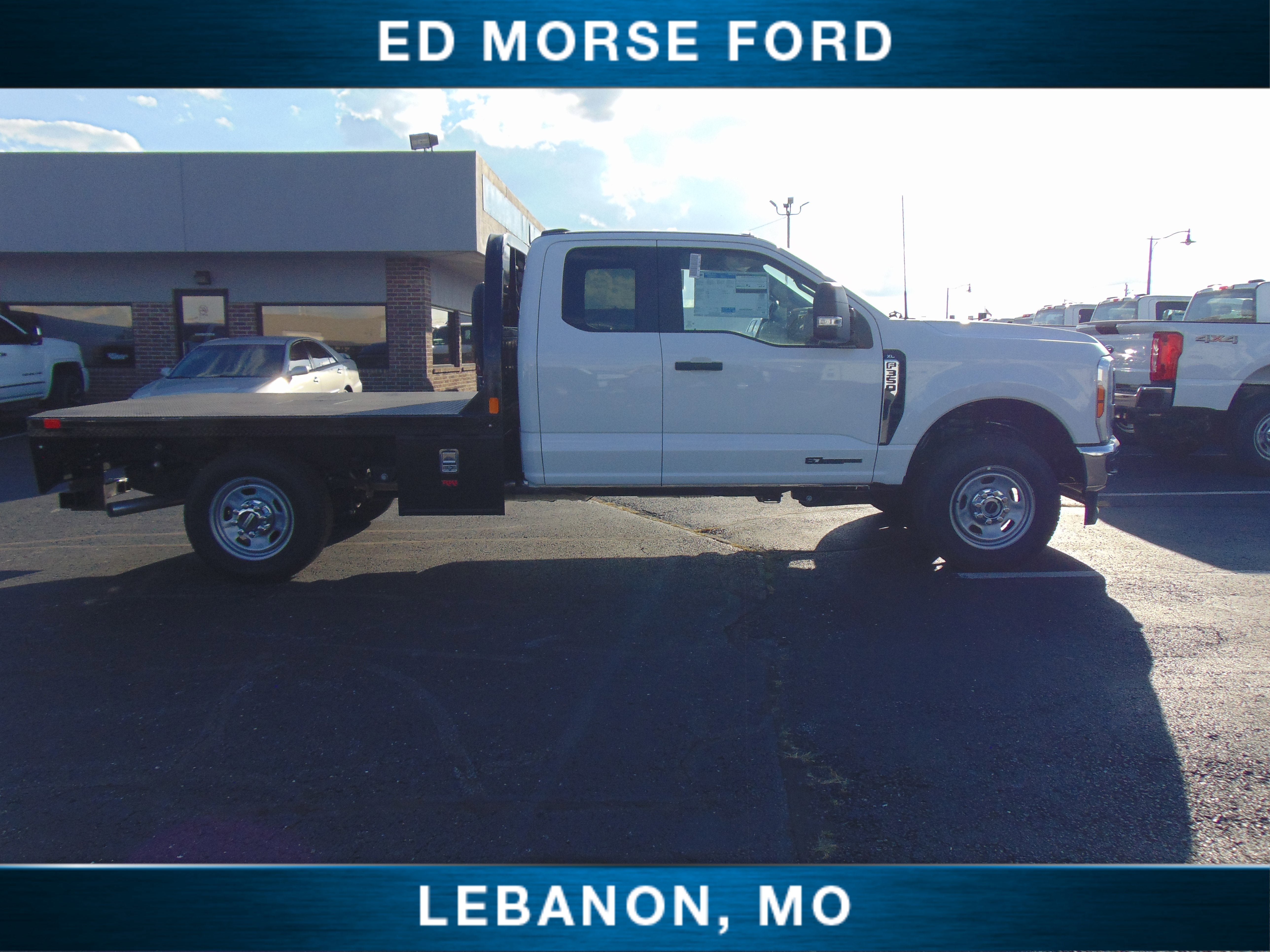 2025 Ford Super Duty F-350 SRW XL CM 9'4 Flatbed Gooseneck Body