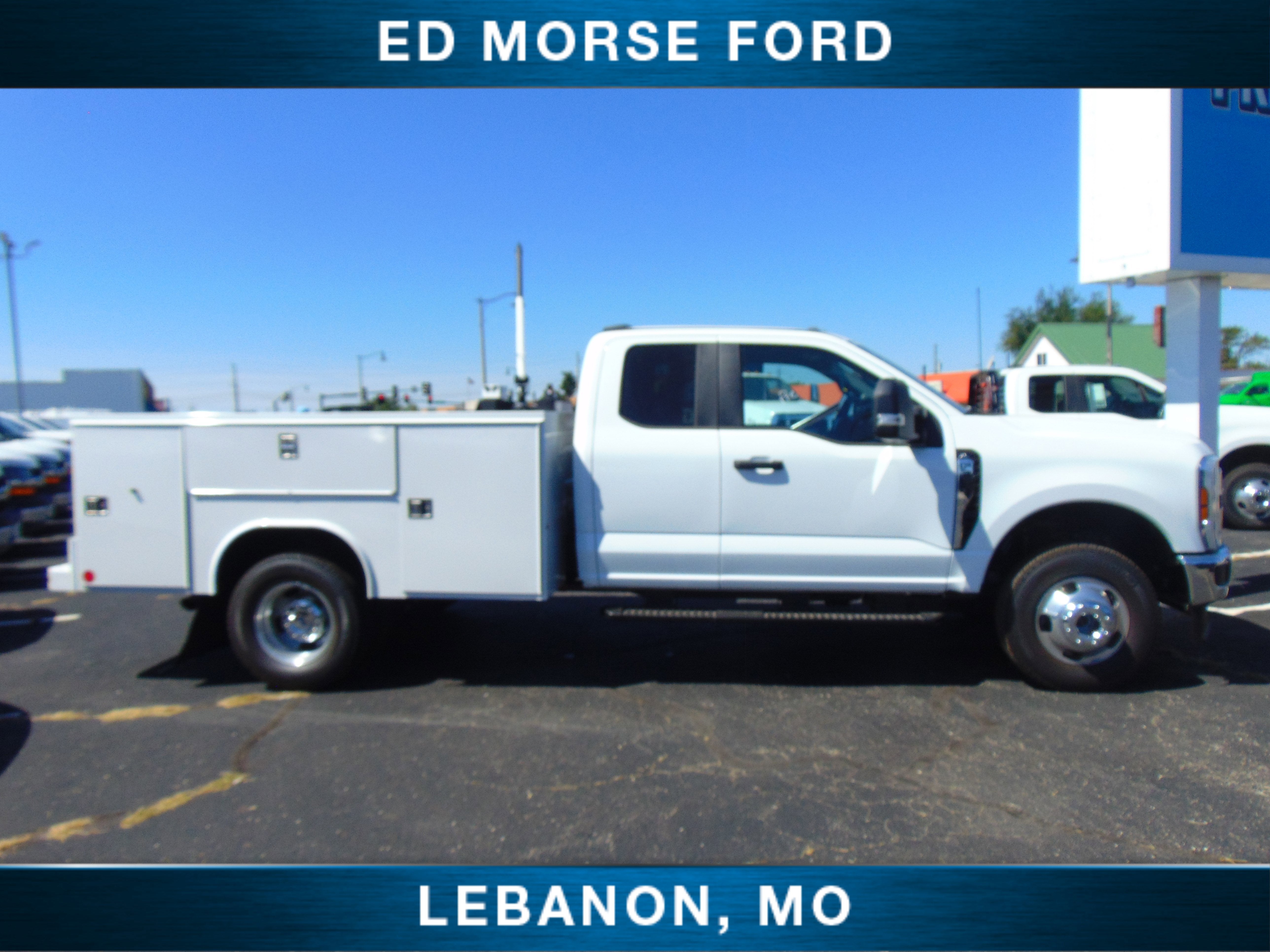 2025 Ford Super Duty F-350 DRW Reading 9' Service Body