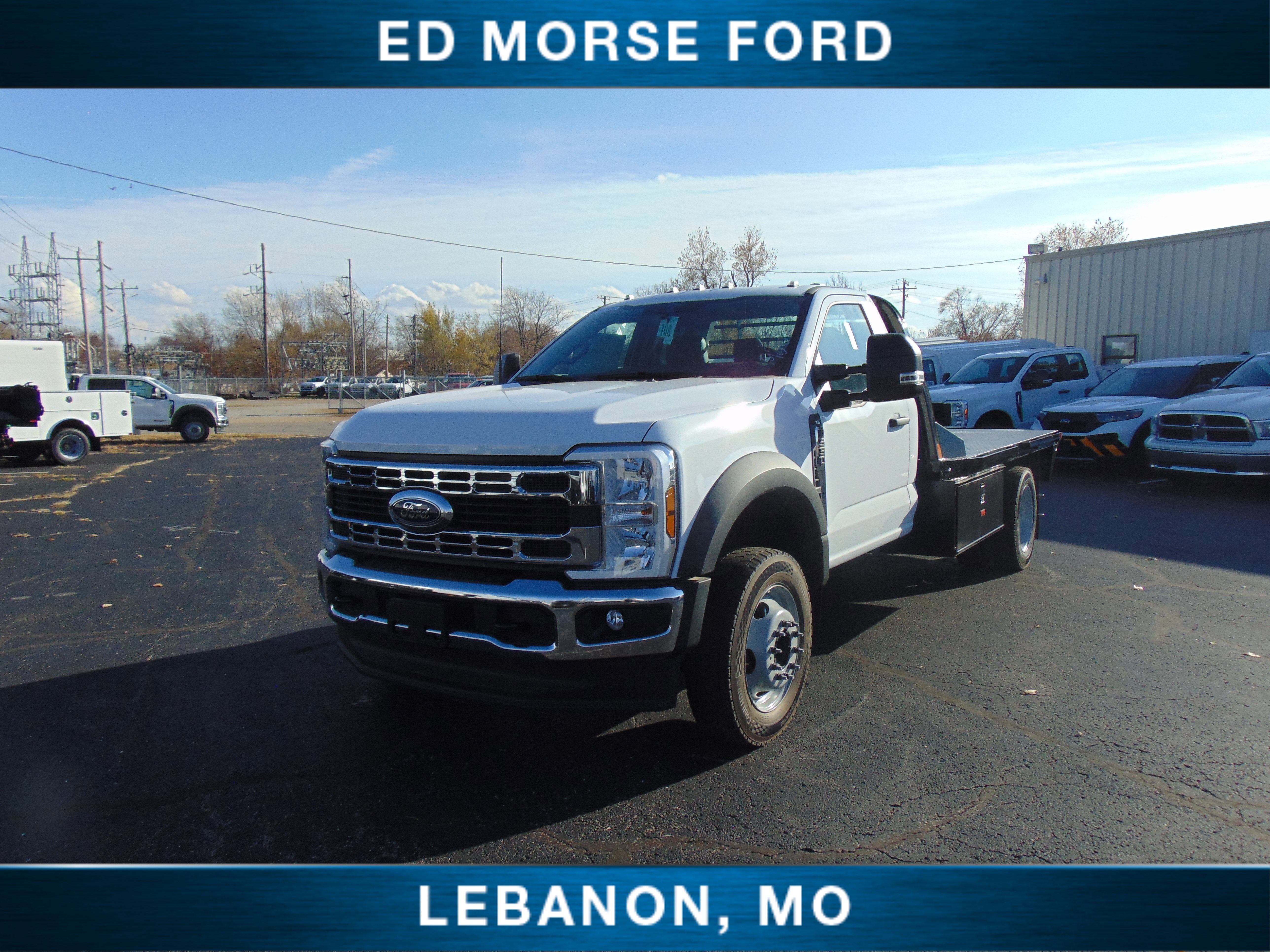 2025 Ford Super Duty F-550 DRW CM Flatbed Gooseneck