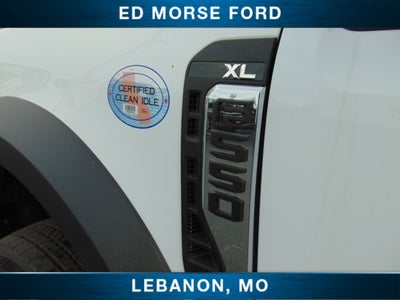 2025 Ford Super Duty F-550 DRW CM RD GOOSENECK FLATBED