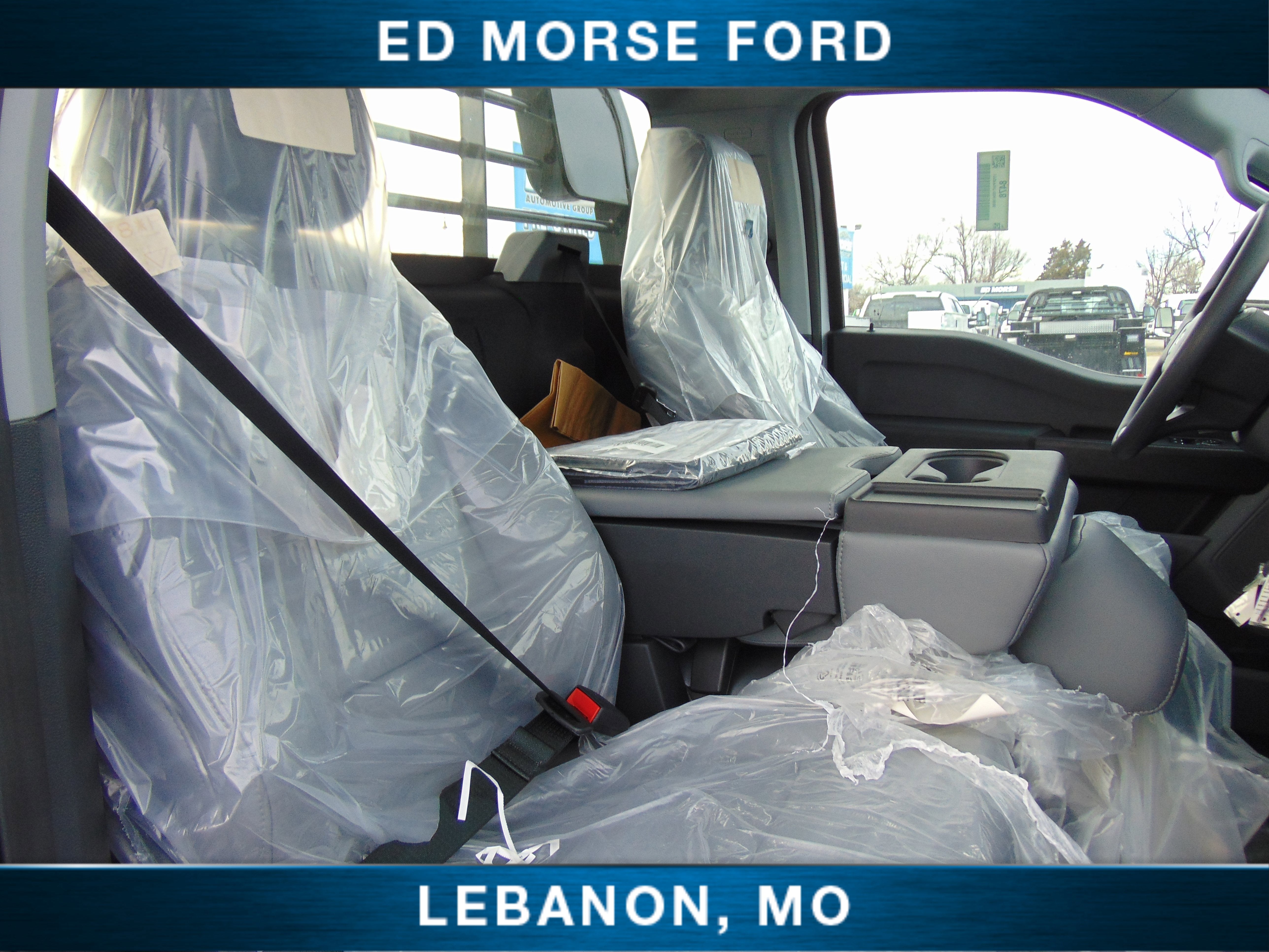 2025 Ford Super Duty F-550 DRW CM RD GOOSENECK FLATBED