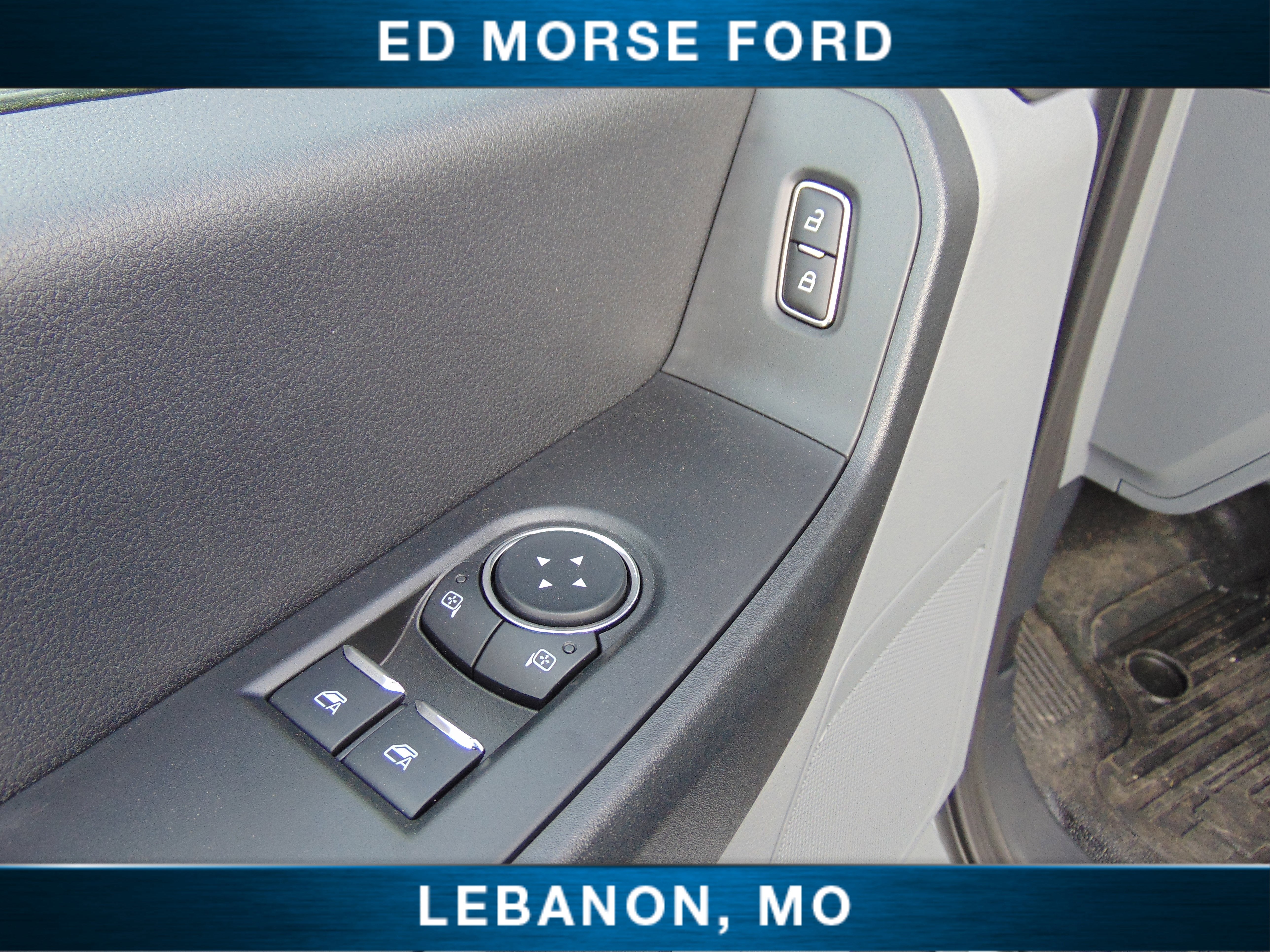 2025 Ford Super Duty F-550 DRW CM RD GOOSENECK FLATBED