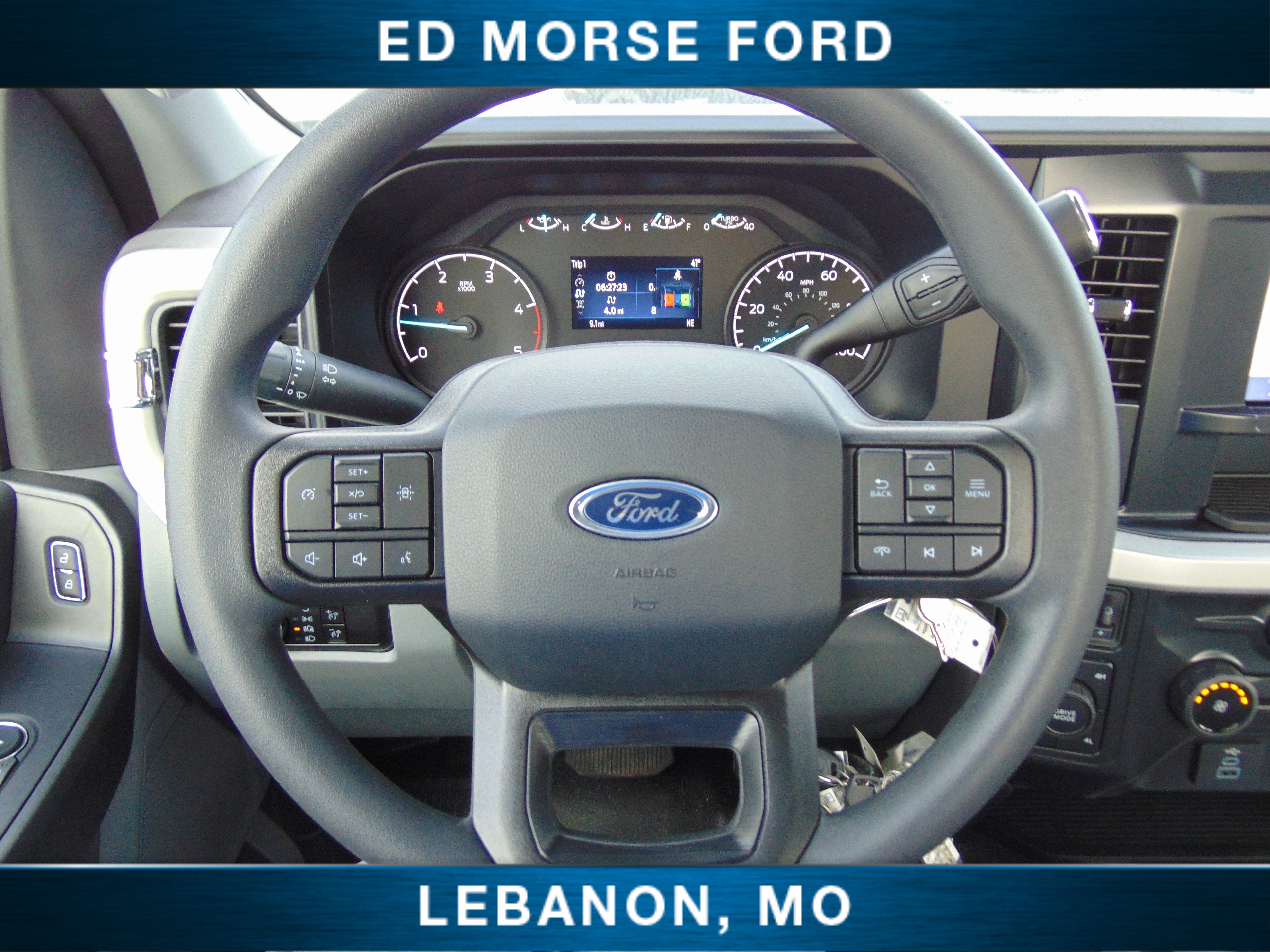 2025 Ford Super Duty F-550 DRW CM RD GOOSENECK FLATBED