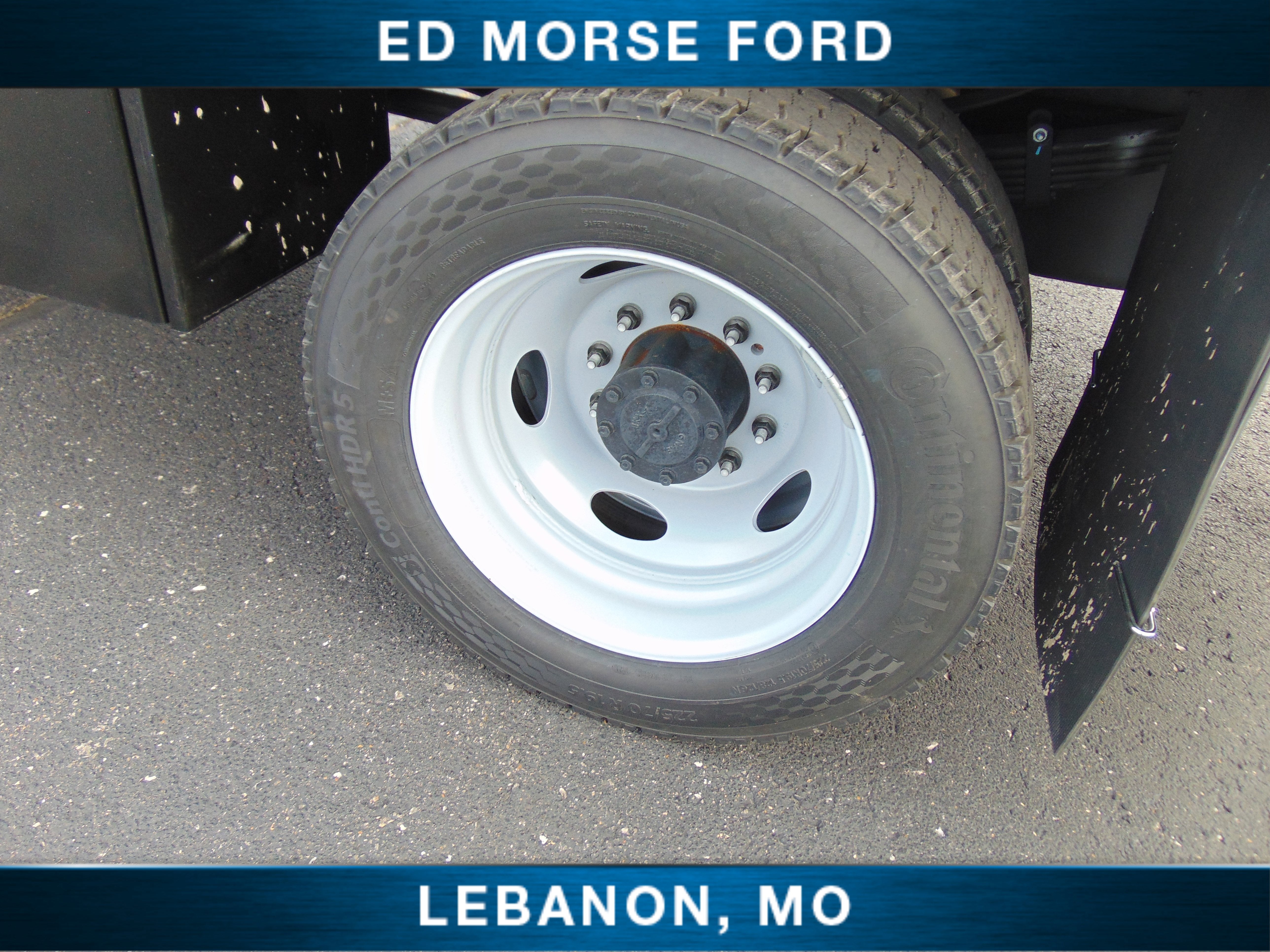 2025 Ford Super Duty F-550 DRW CM RD GOOSENECK FLATBED