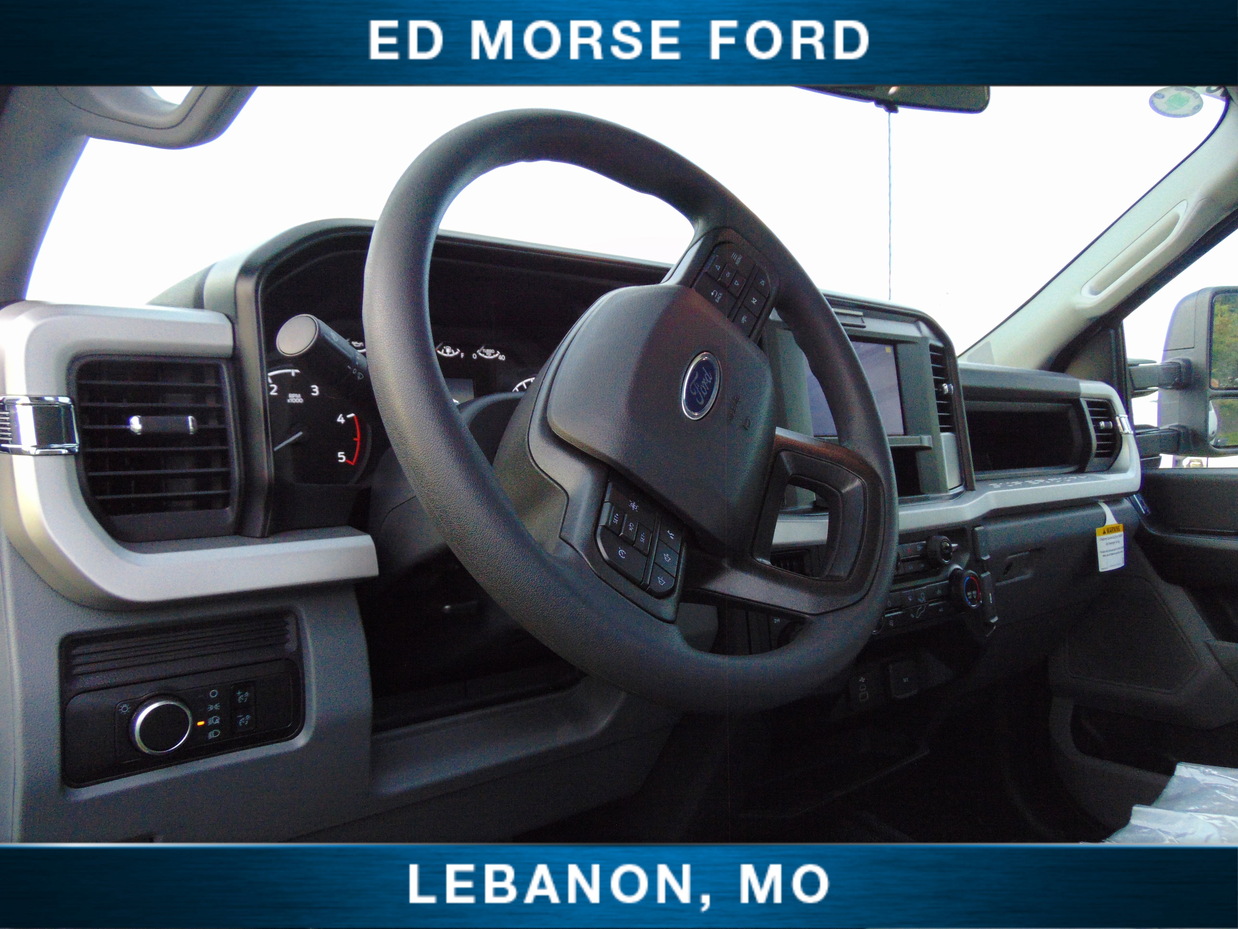 2026 Ford Super Duty F-550 DRW XL