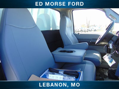 2026 Ford F-650SD Wabash 26' Box w/tuck under lift