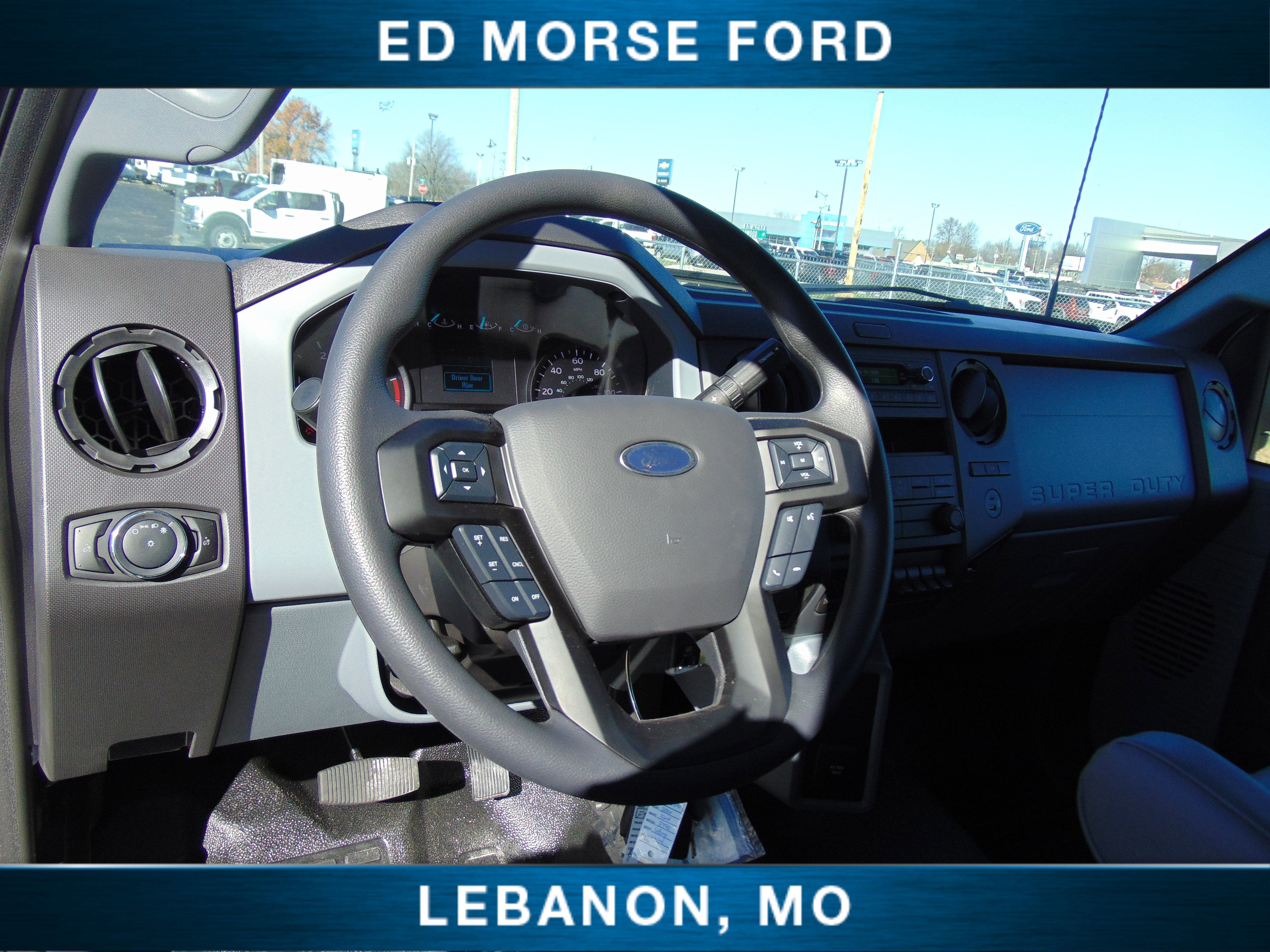 2026 Ford F-650SD Wabash 26' Box w/tuck under lift