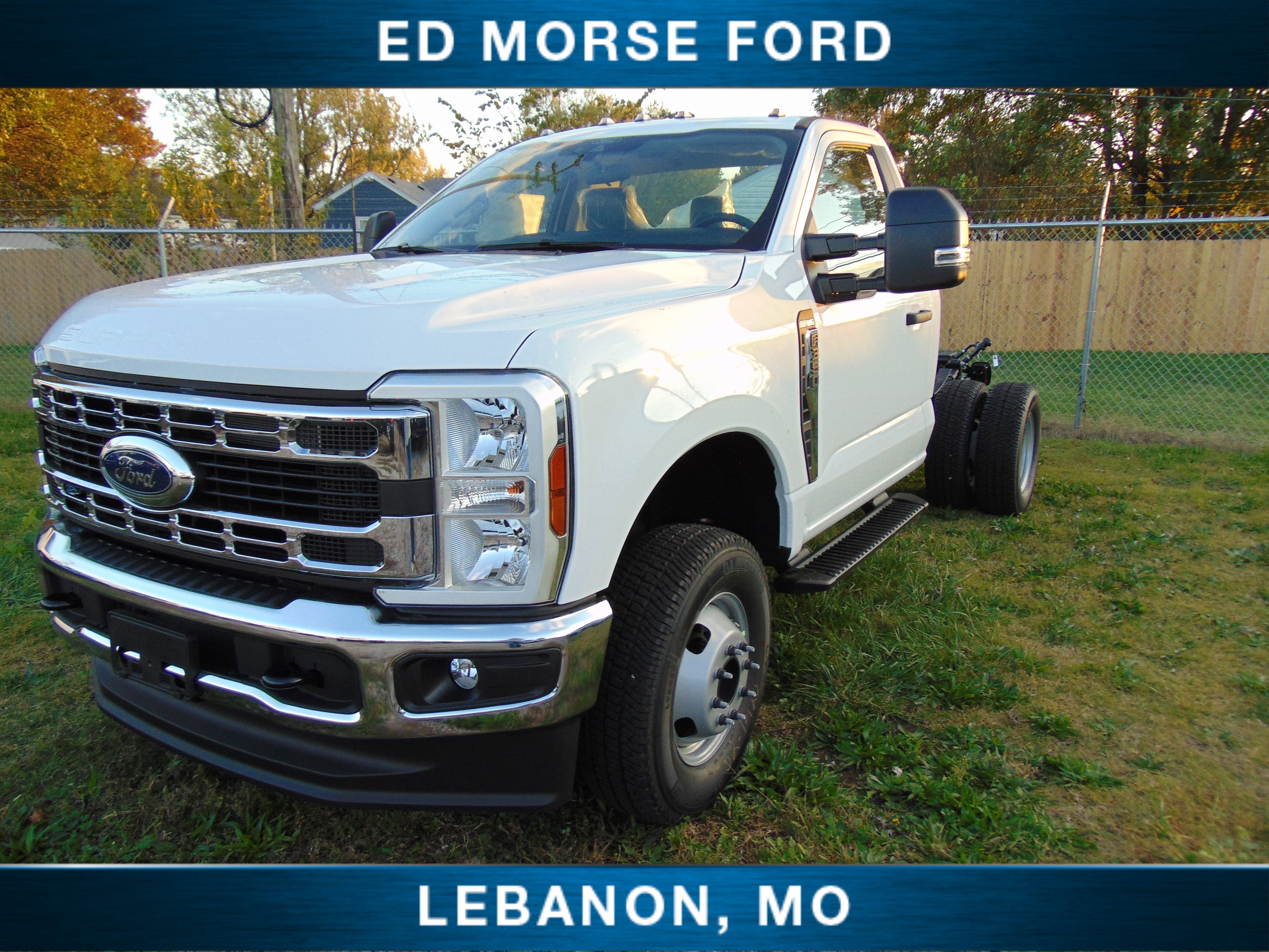 2026 Ford Super Duty F-350 DRW XL chassis