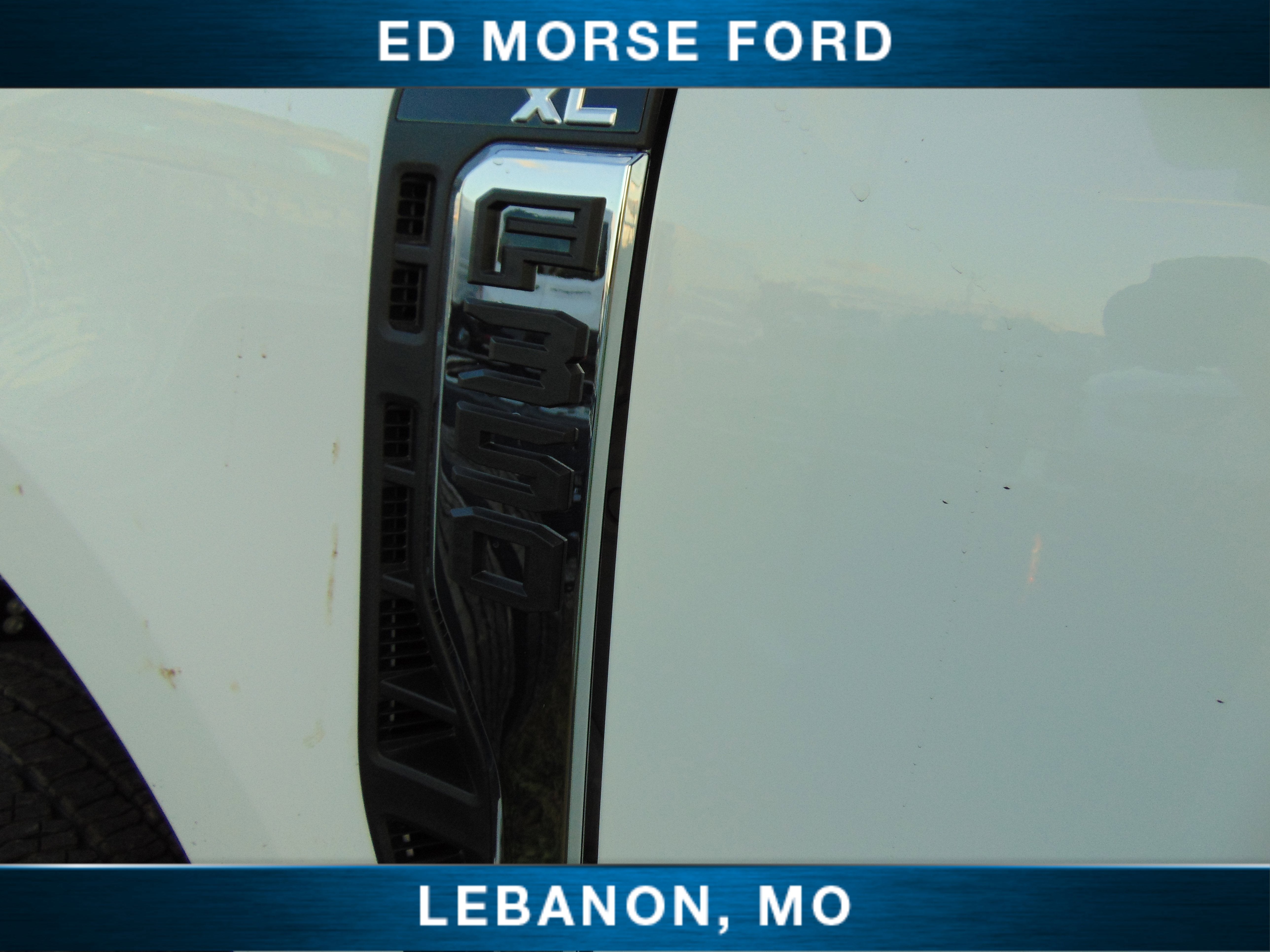 2026 Ford Super Duty F-350 DRW XL chassis