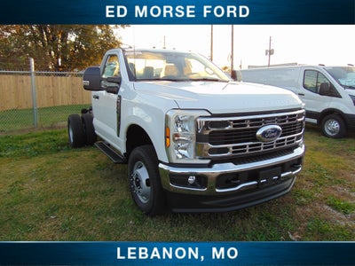 2026 Ford Super Duty F-350 DRW XL chassis