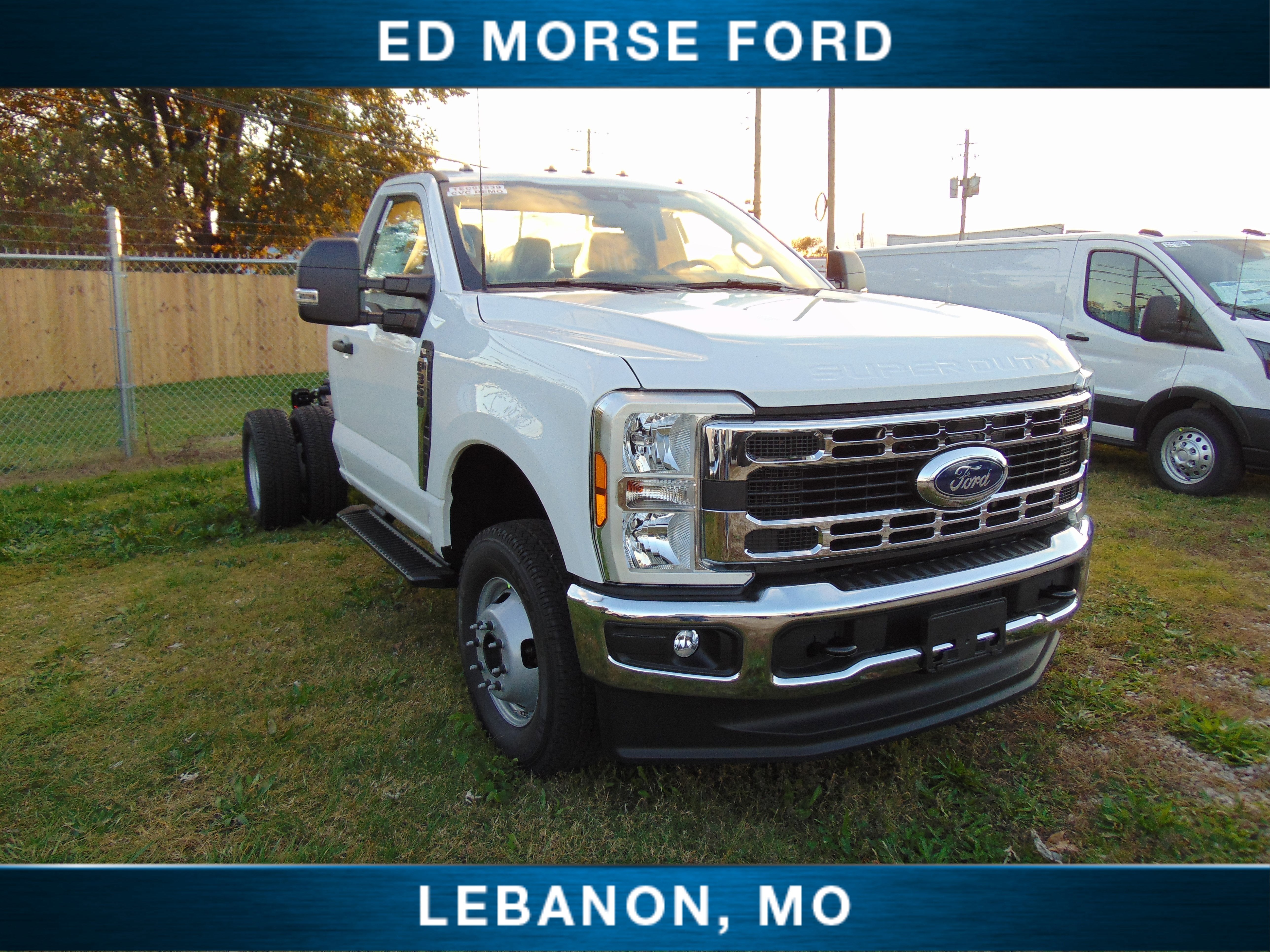 2026 Ford Super Duty F-350 DRW XL chassis