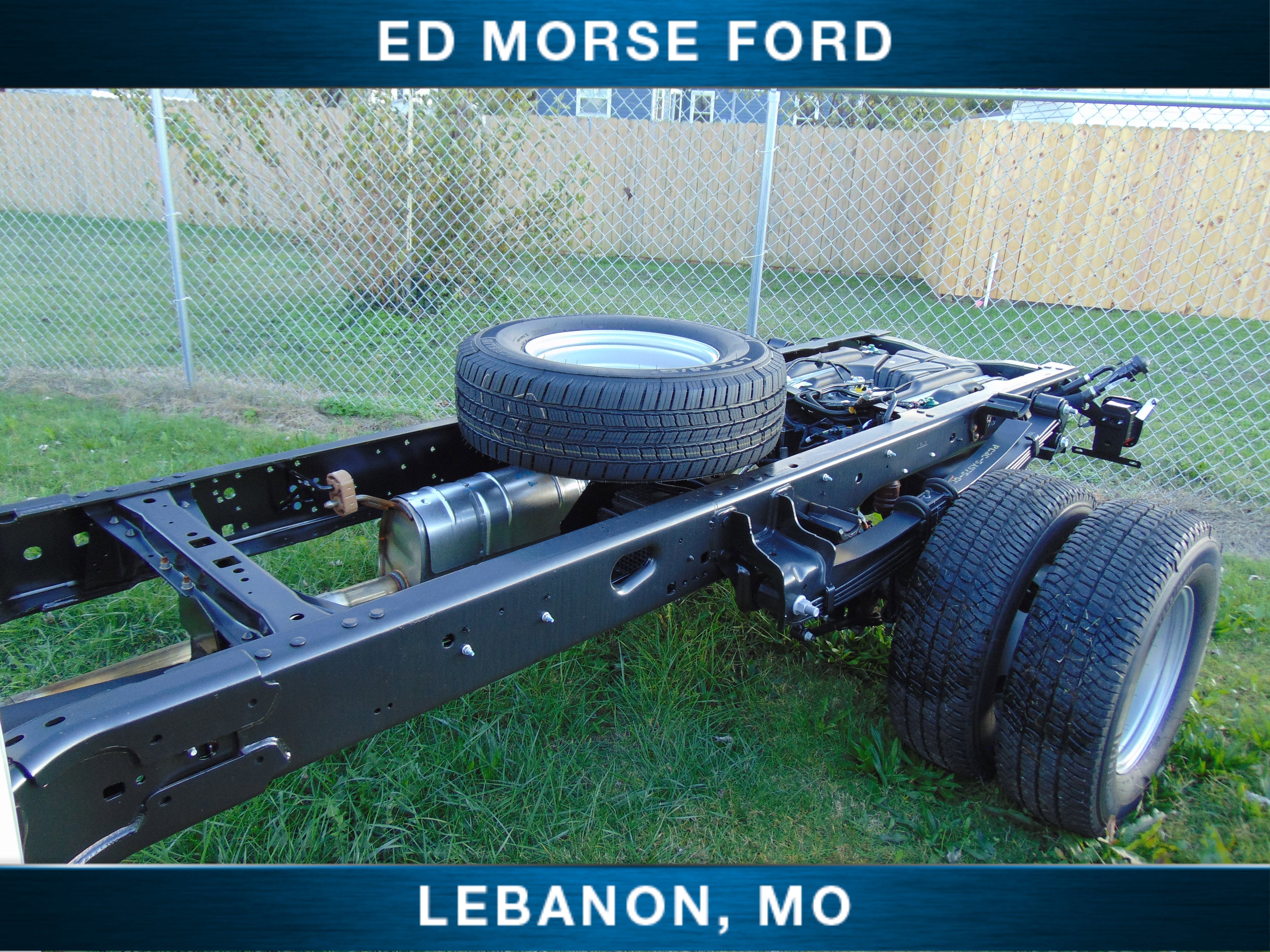 2026 Ford Super Duty F-350 DRW XL chassis