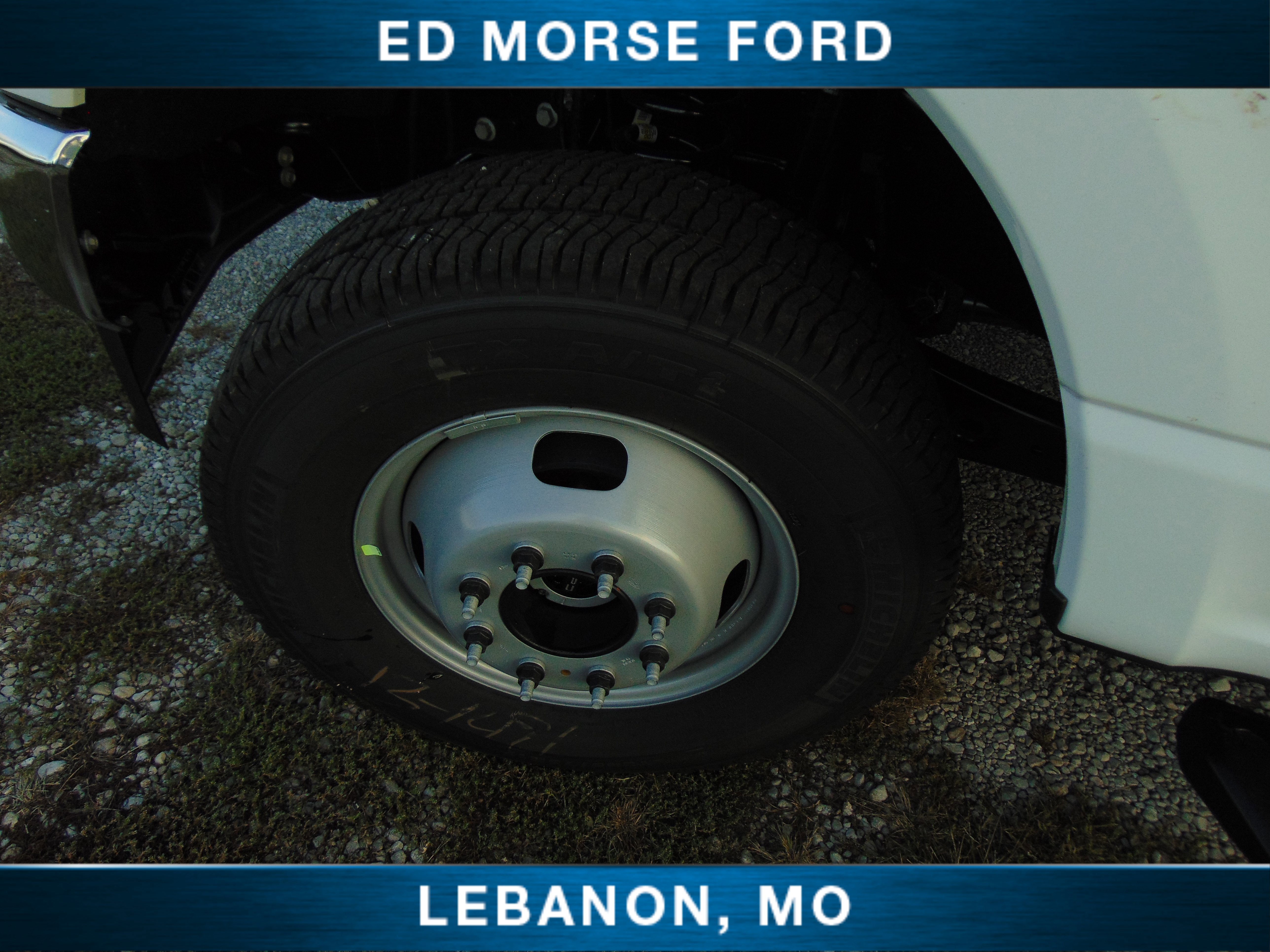 2026 Ford Super Duty F-350 DRW XL chassis