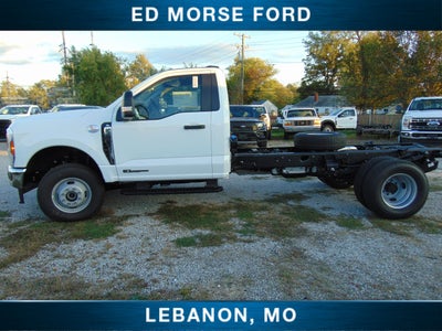 2026 Ford Super Duty F-350 DRW XL chassis