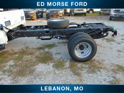 2026 Ford Super Duty F-350 DRW XL chassis