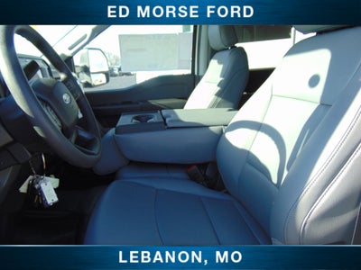 2026 Ford Super Duty F-550 DRW CM Flatbed Gooseneck