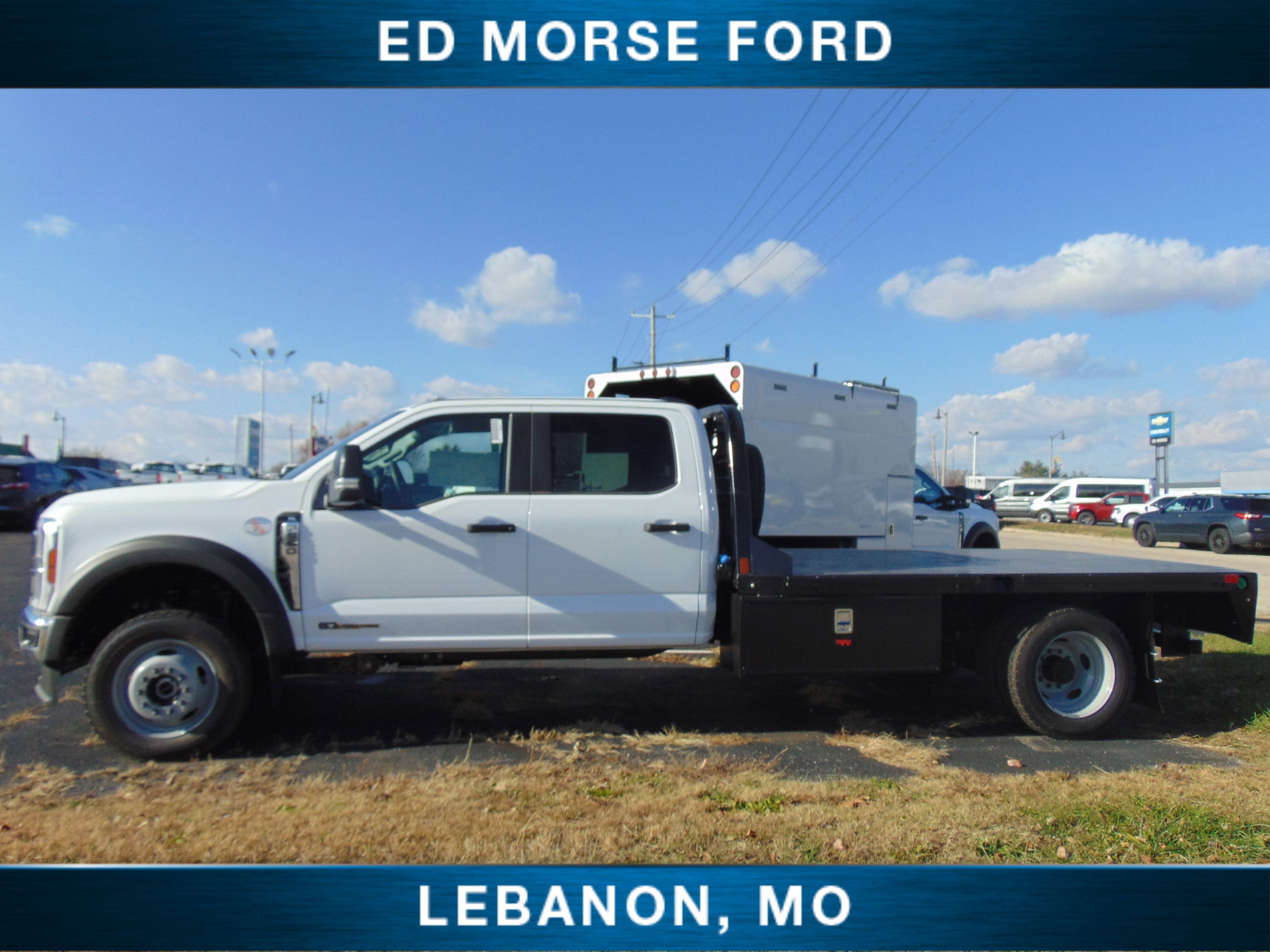 2026 Ford Super Duty F-550 DRW CM Flatbed Gooseneck