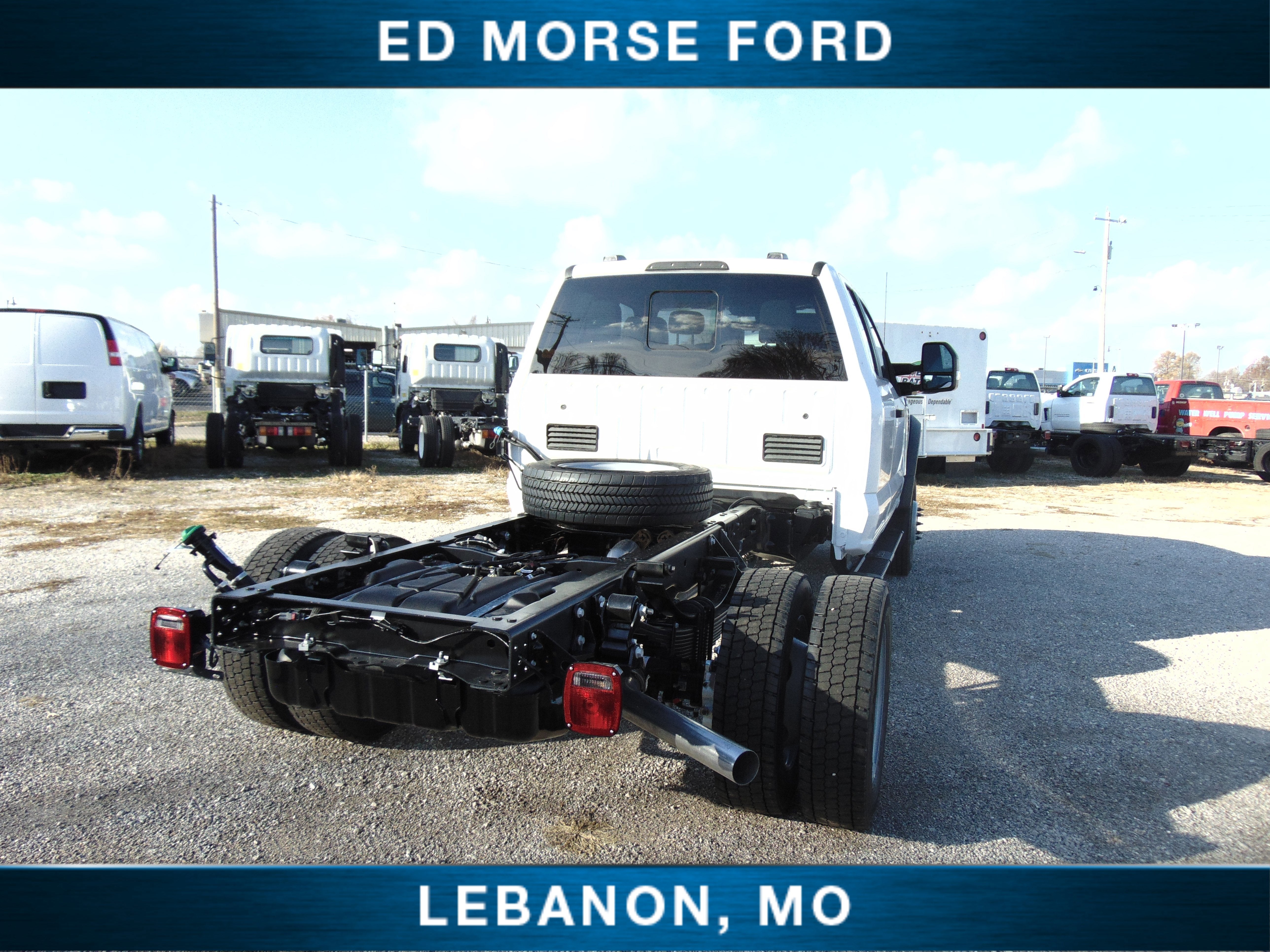 2026 Ford Super Duty F-550 DRW XL chassis