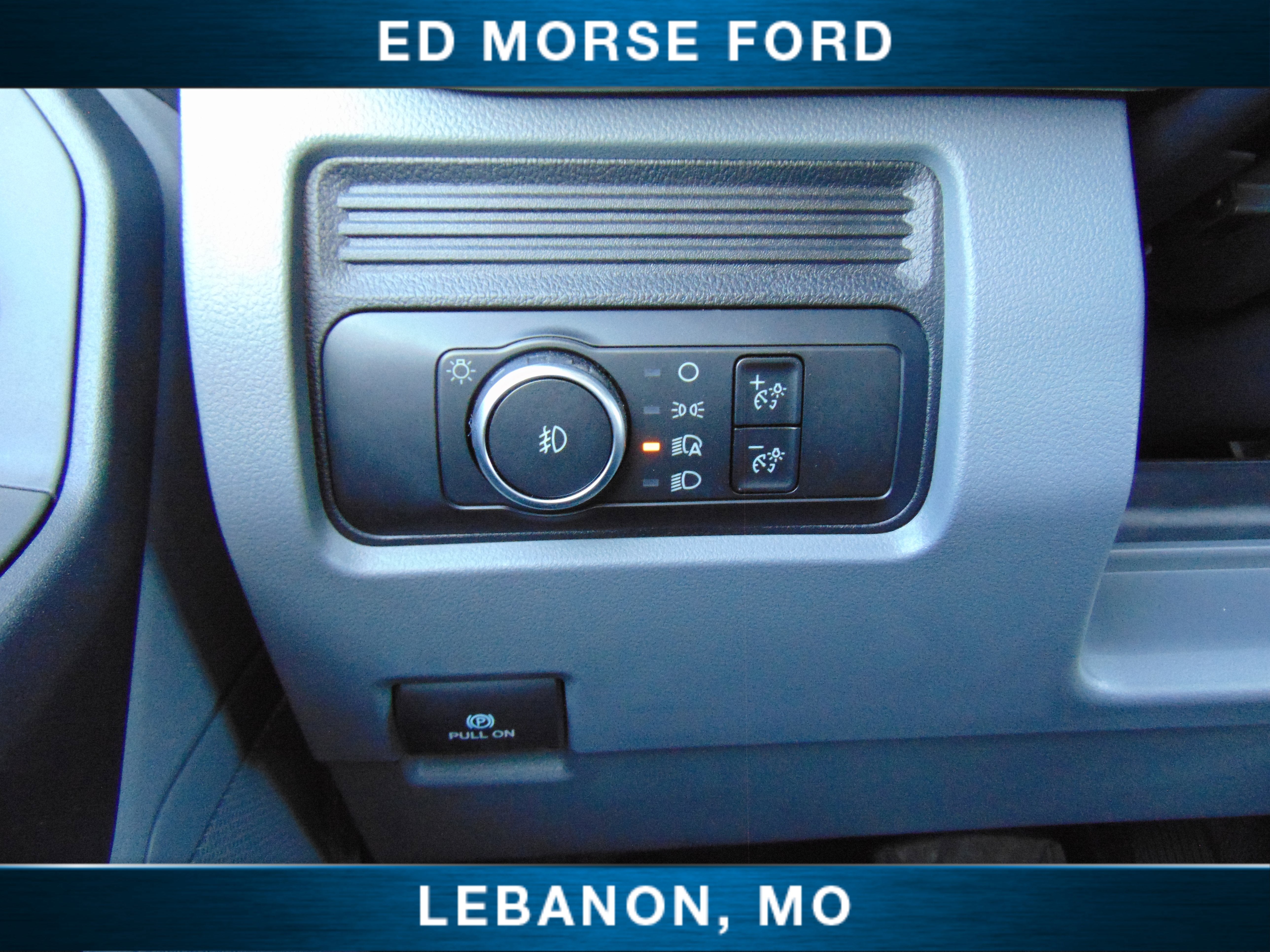 2025 Ford Super Duty F-550 DRW CM Gooseneck Flatbed