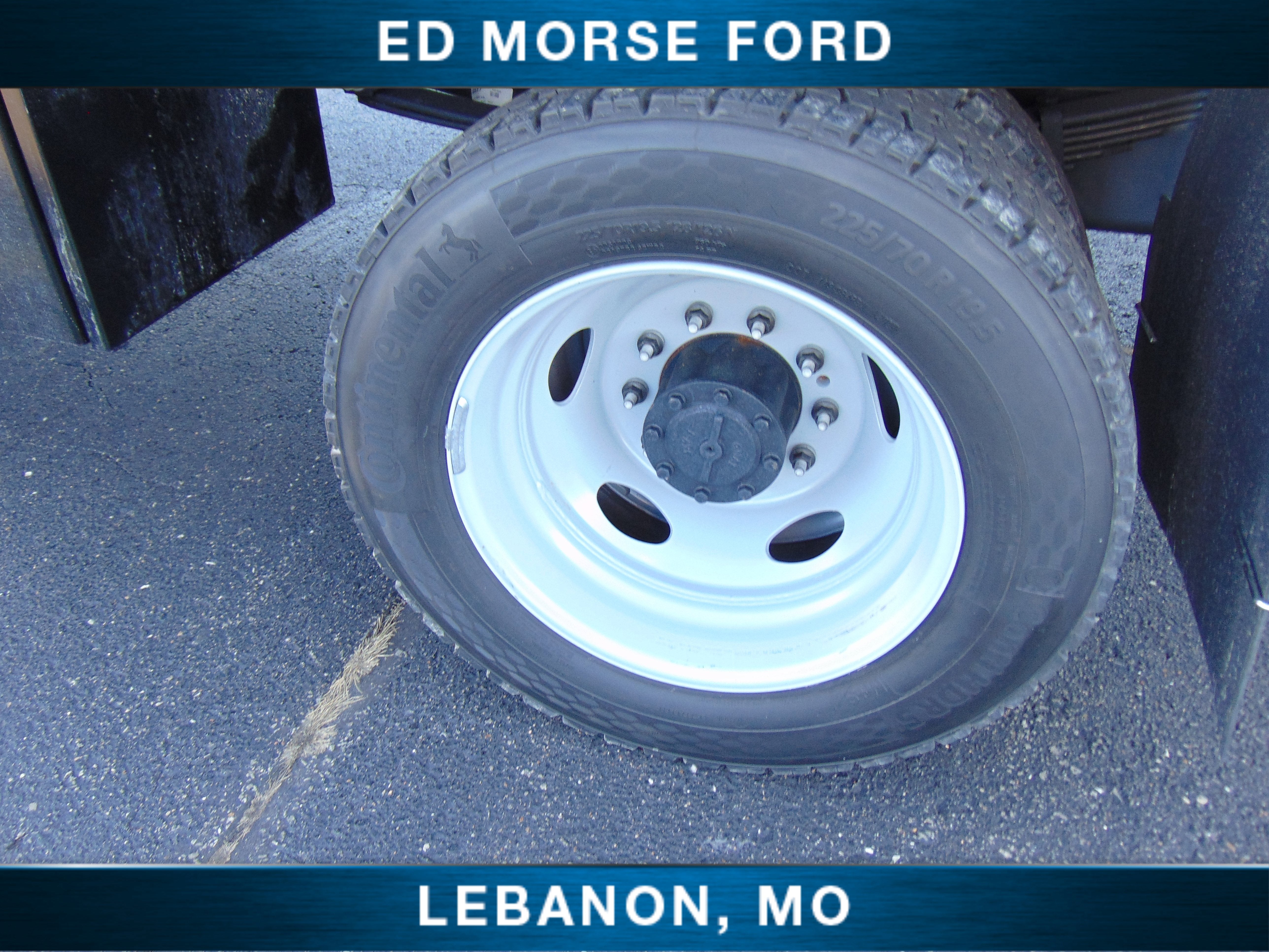 2025 Ford Super Duty F-550 DRW CM Gooseneck Flatbed