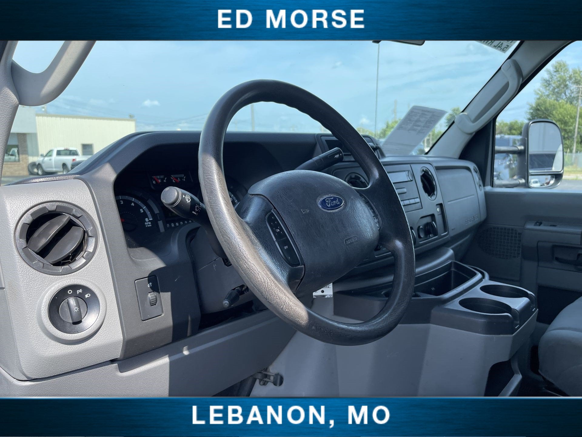 2016 Ford Econoline Commercial Cutaway Base