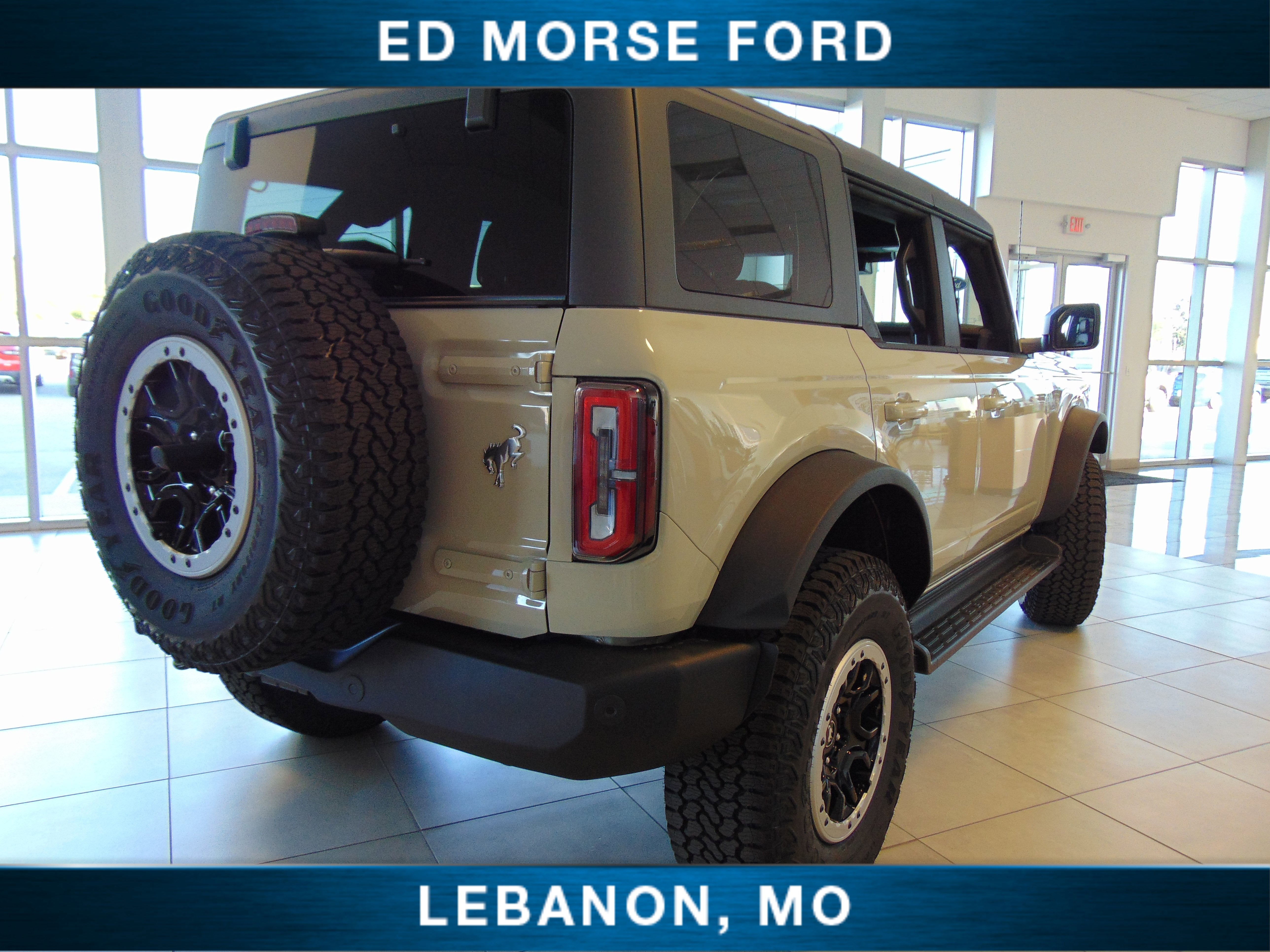 2025 Ford Bronco Outer Banks