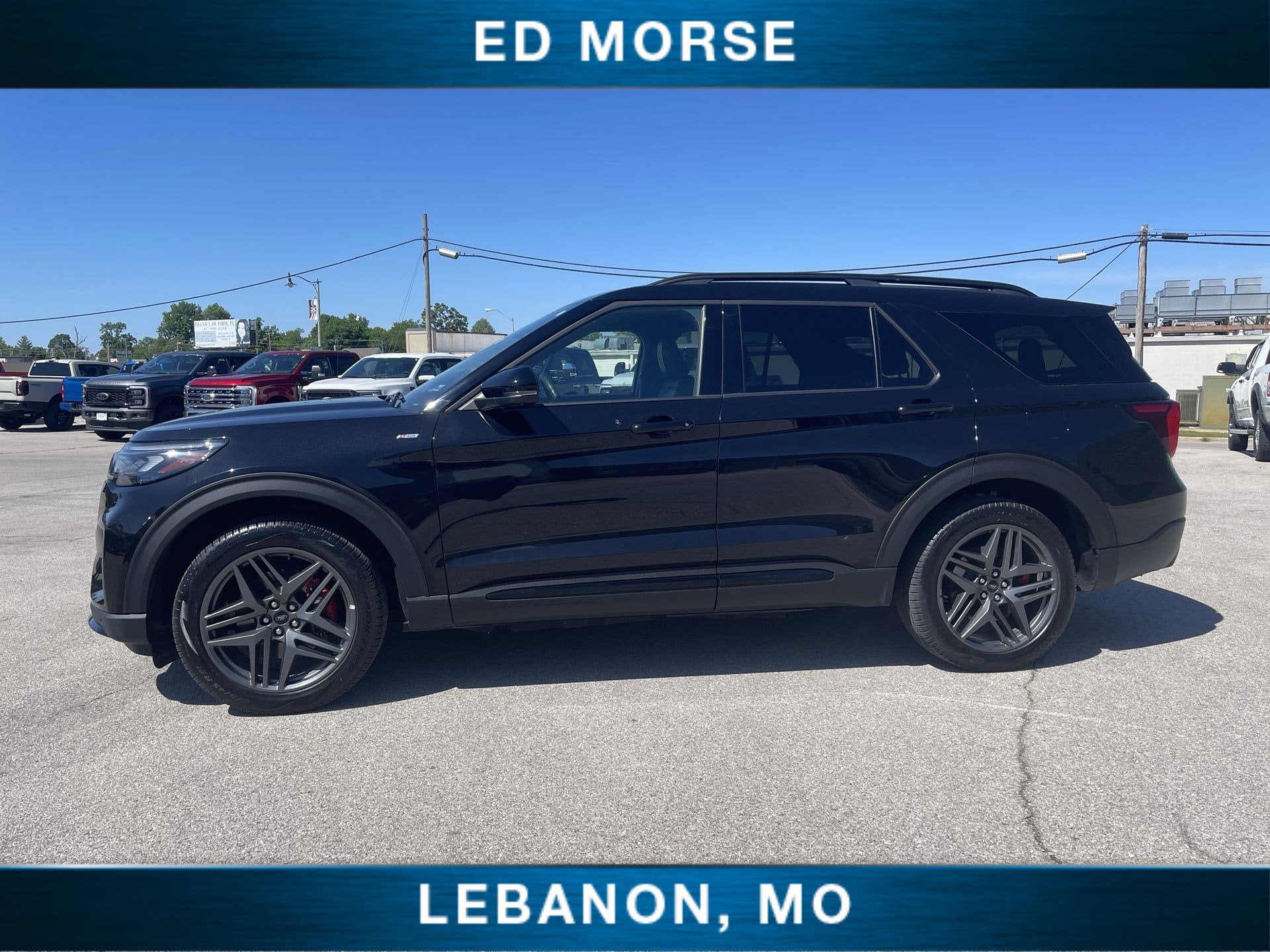 2025 Ford Explorer ST-Line
