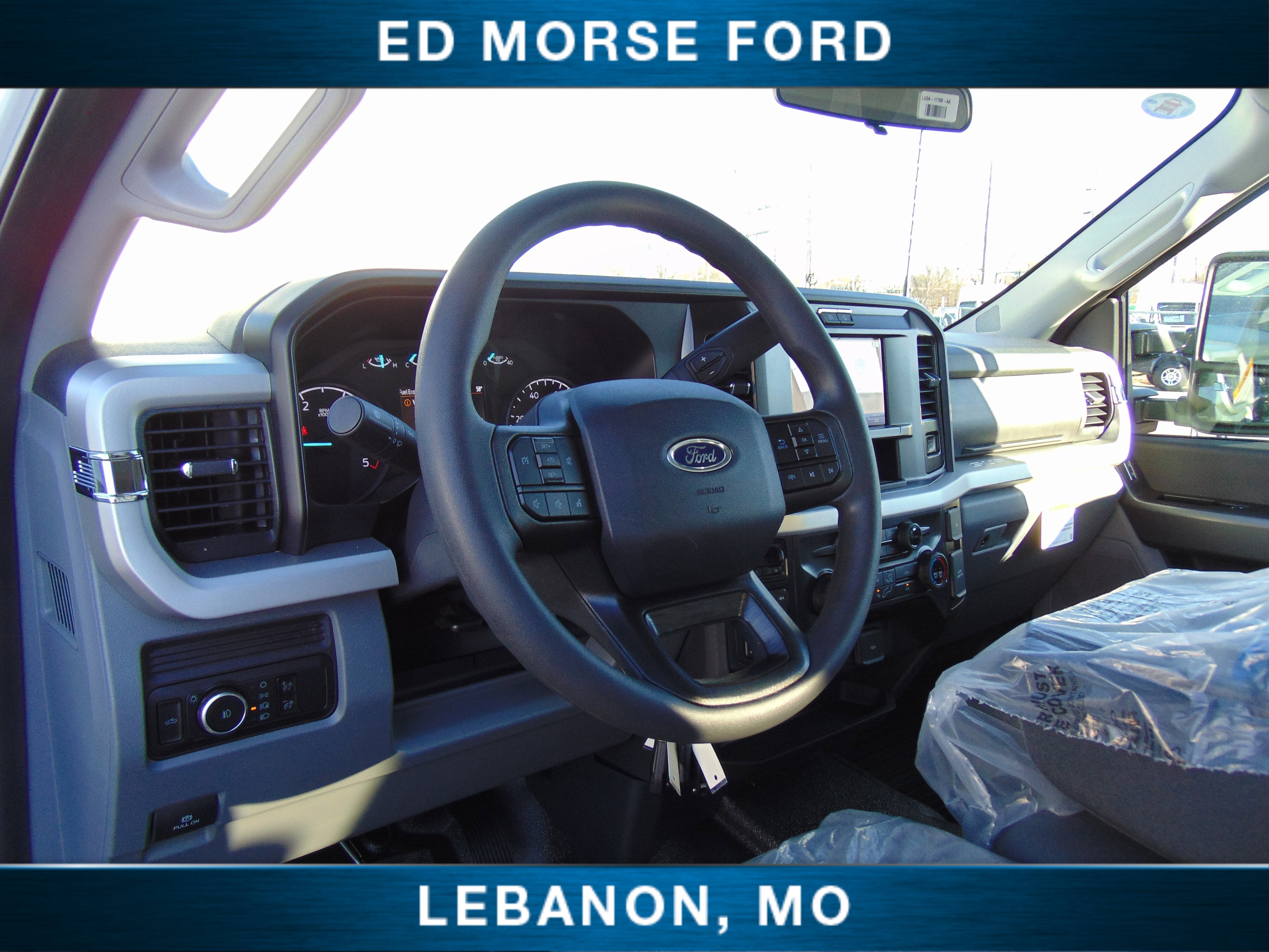 2026 Ford Super Duty F-350 SRW XLT