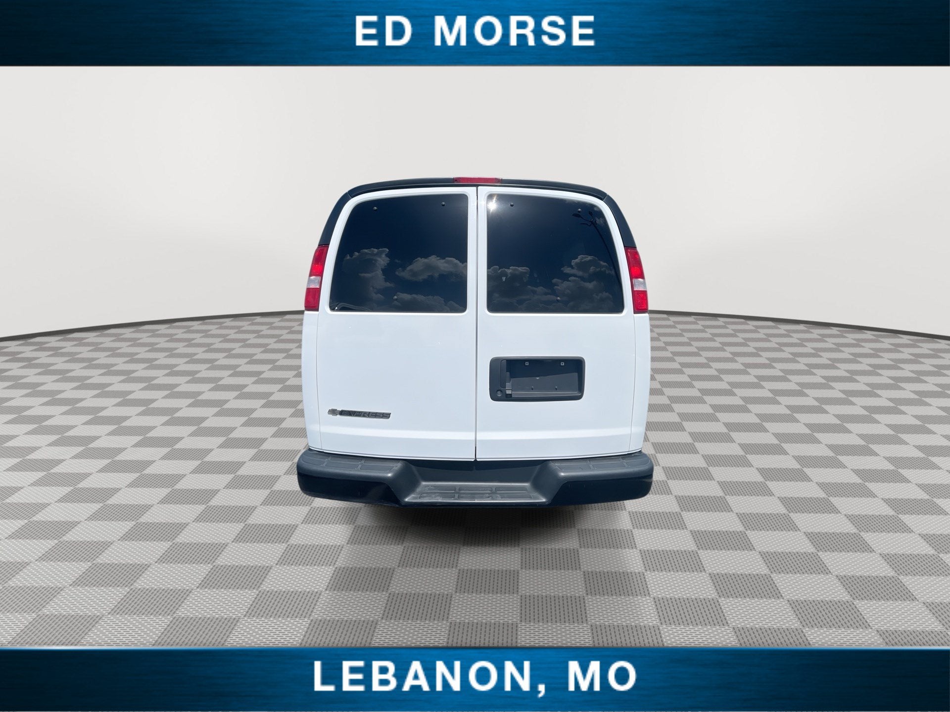 2021 Chevrolet Express Passenger LS