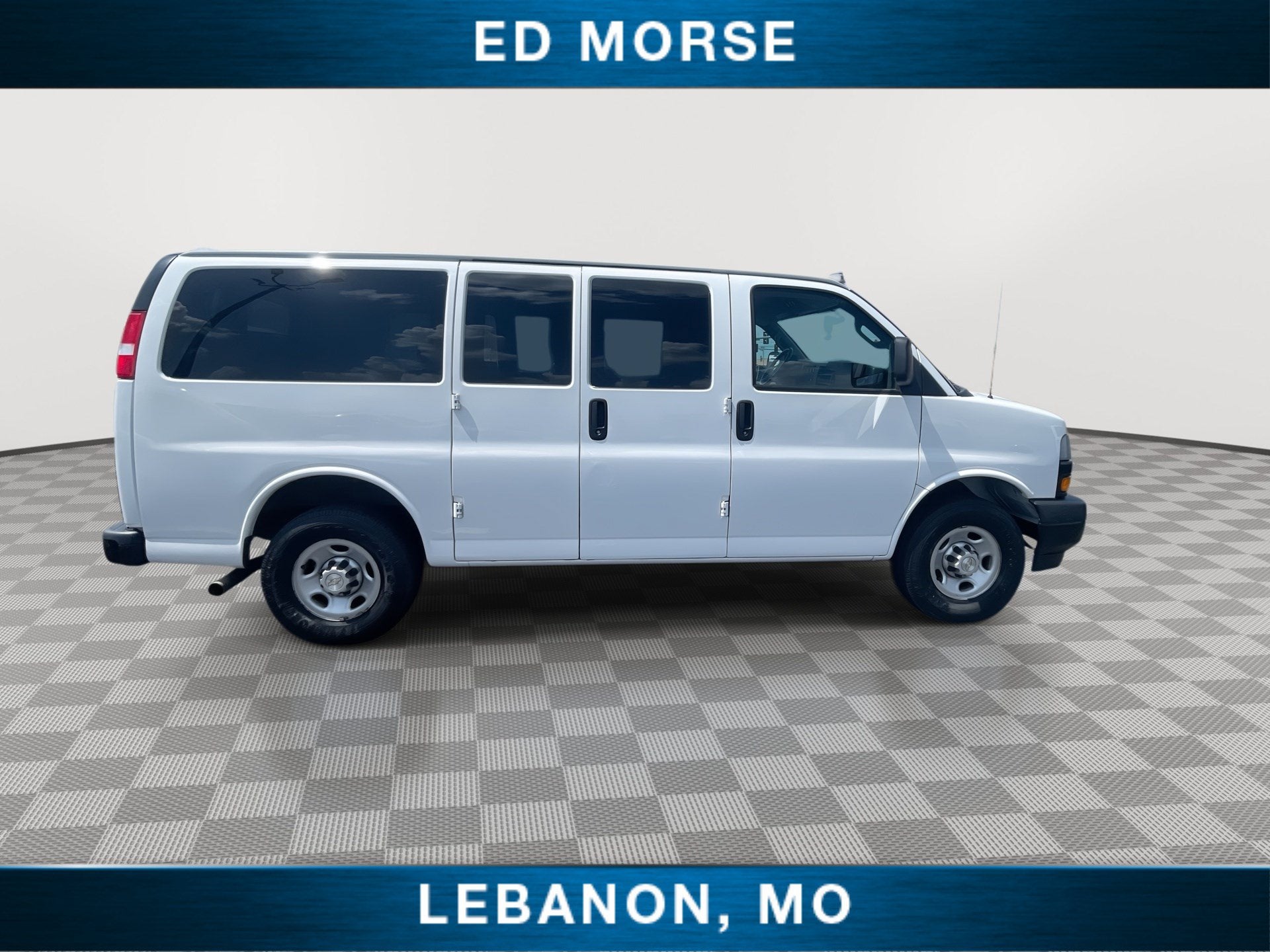2021 Chevrolet Express Passenger LS