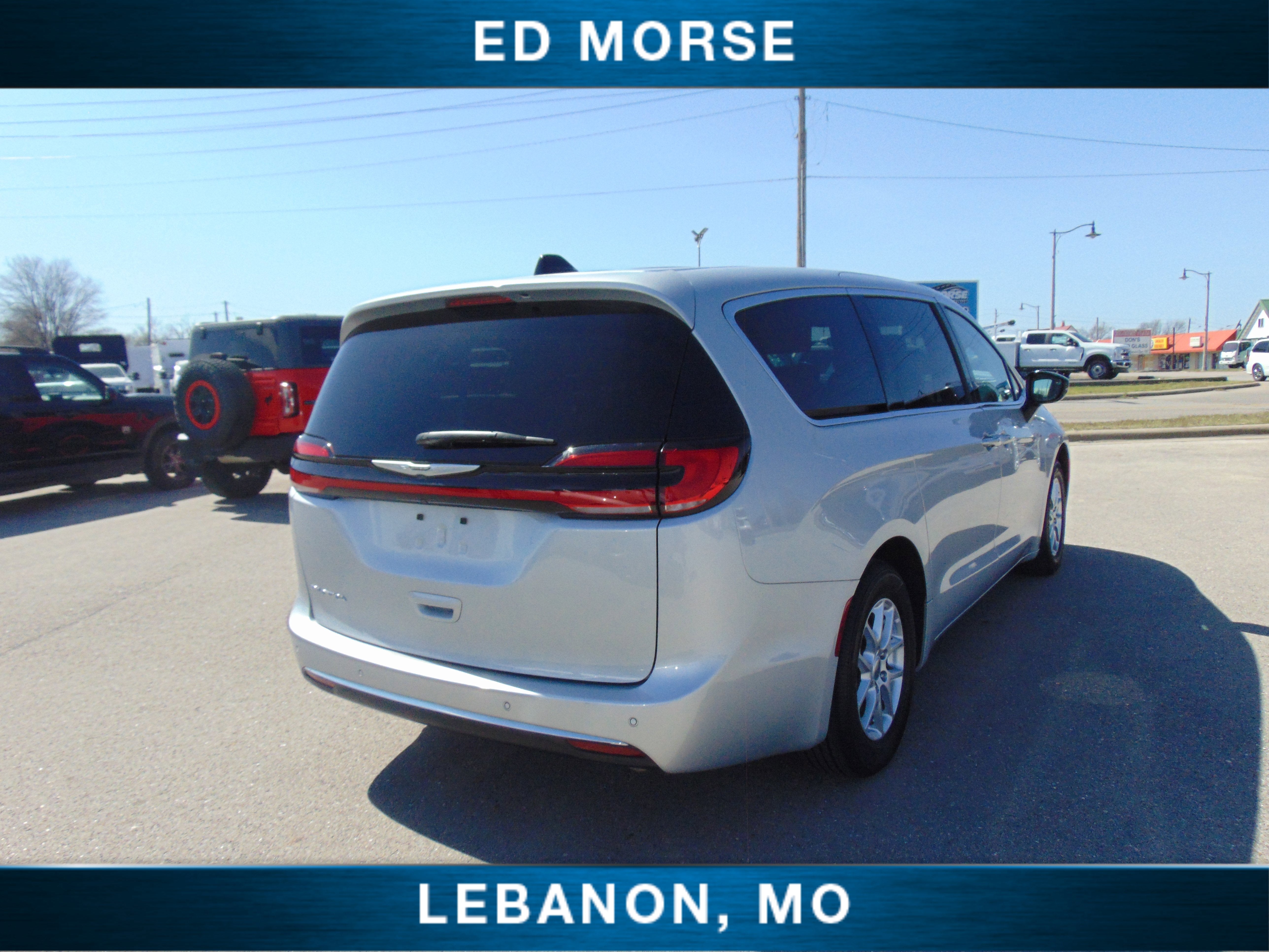 2024 Chrysler Pacifica Touring L