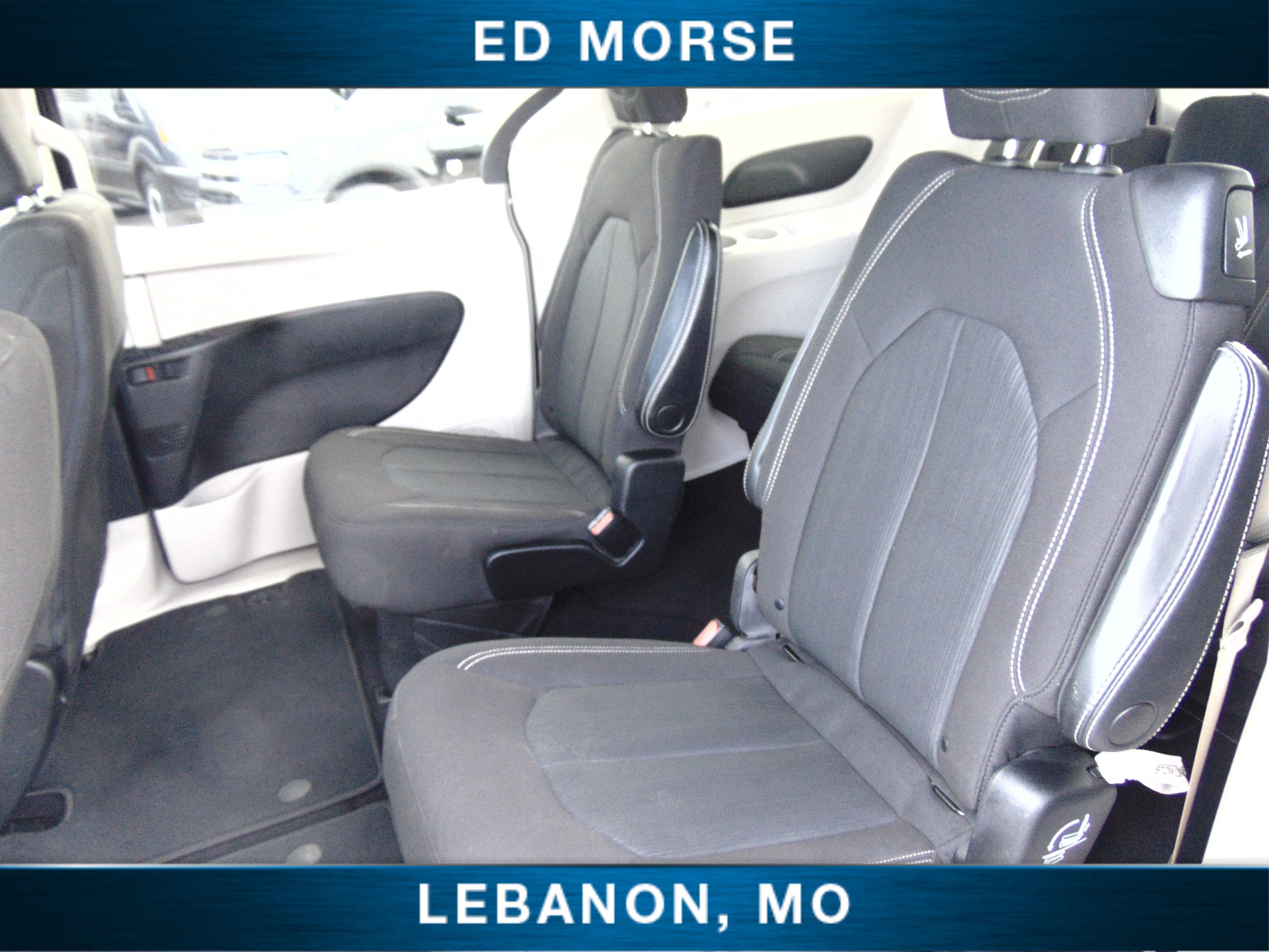 2020 Chrysler Voyager LX