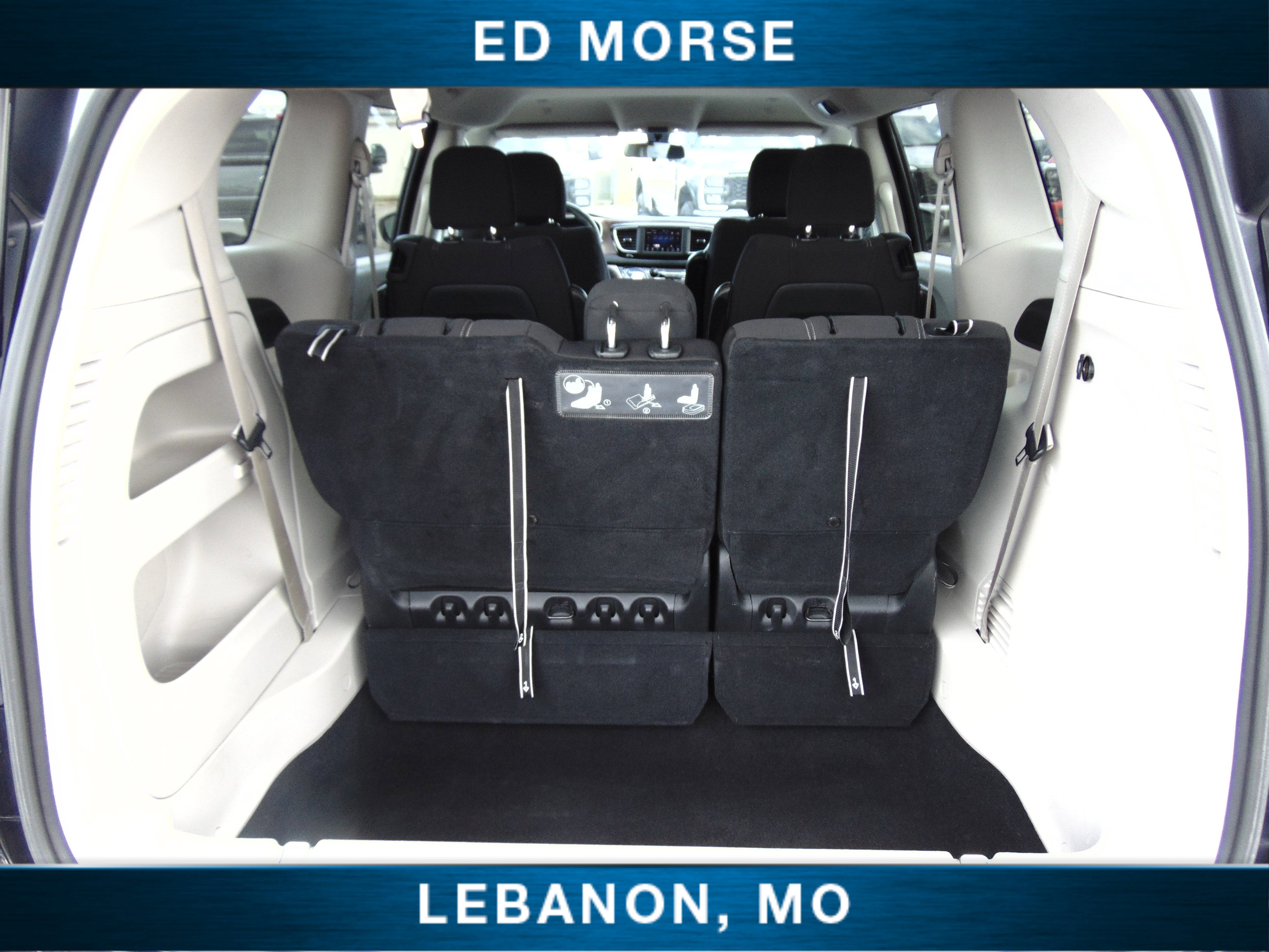 2020 Chrysler Voyager LX