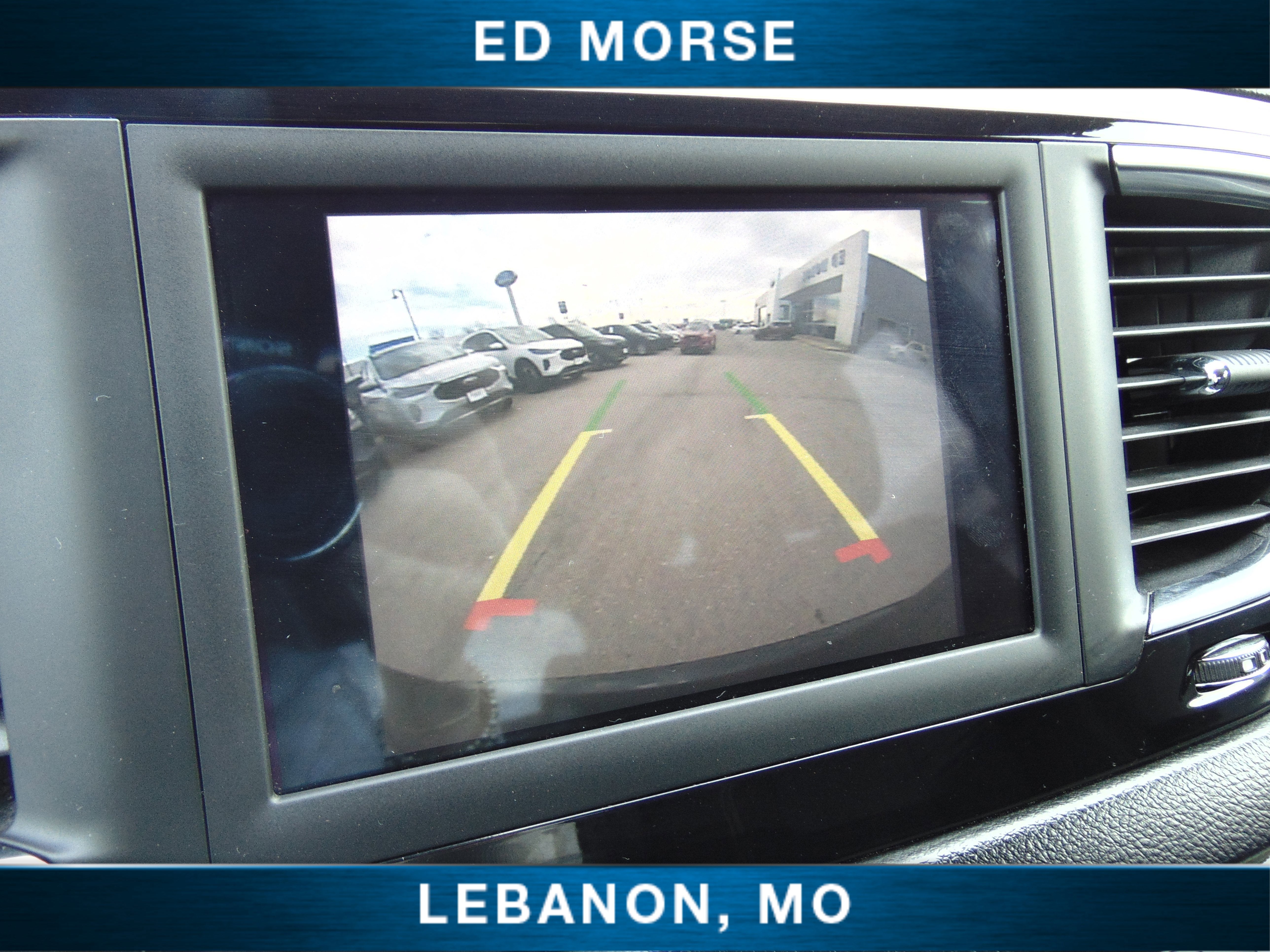 2020 Chrysler Voyager LX