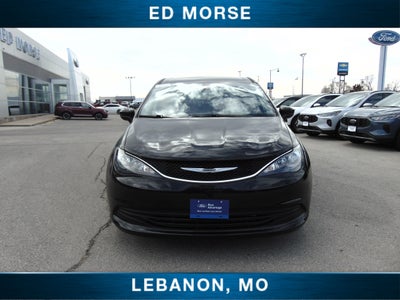 2020 Chrysler Voyager LX