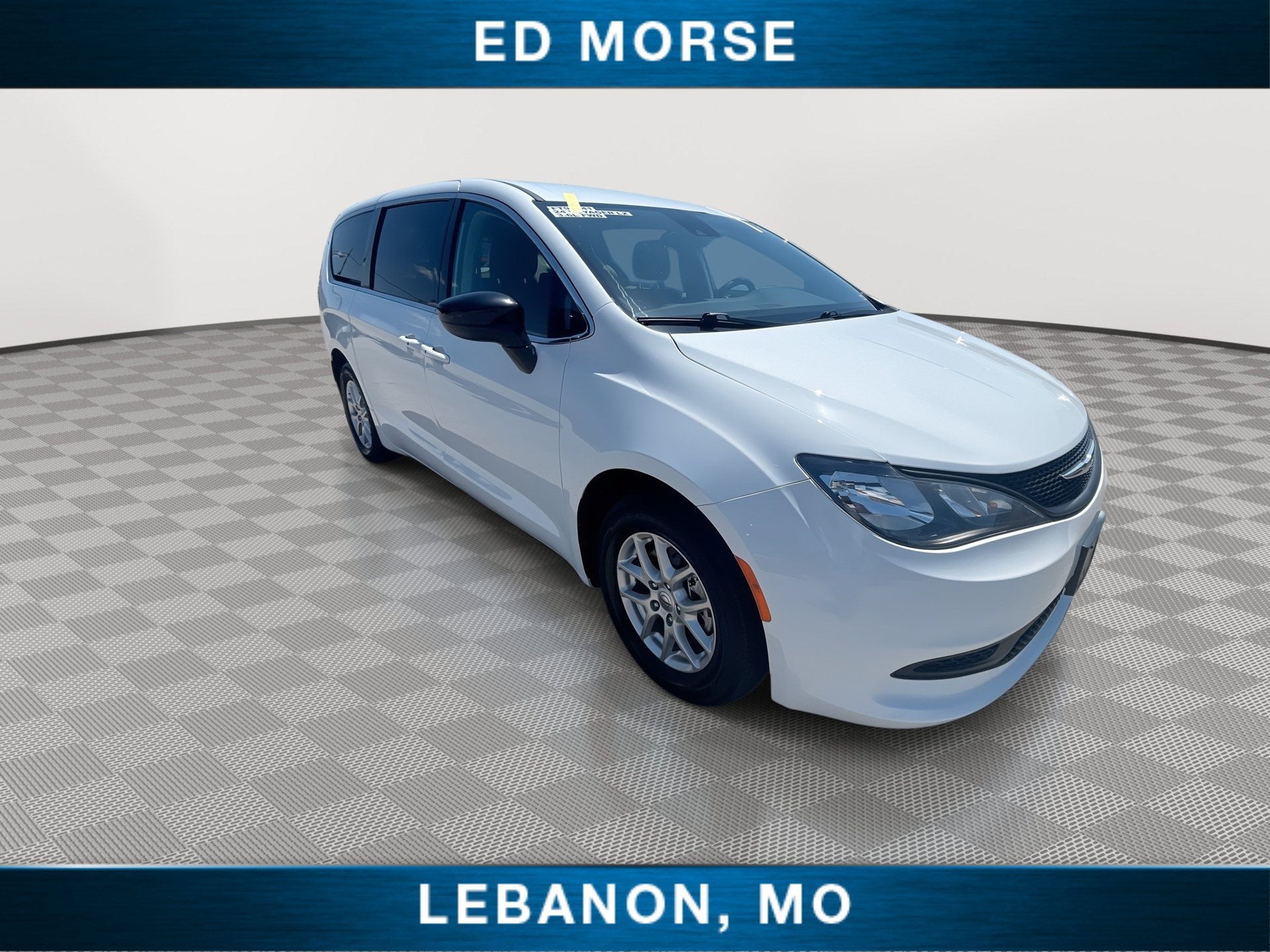 2024 Chrysler Voyager LX