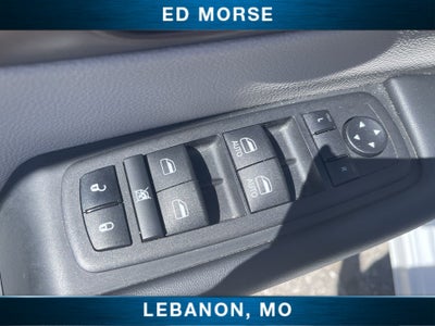 2024 Chrysler Voyager LX