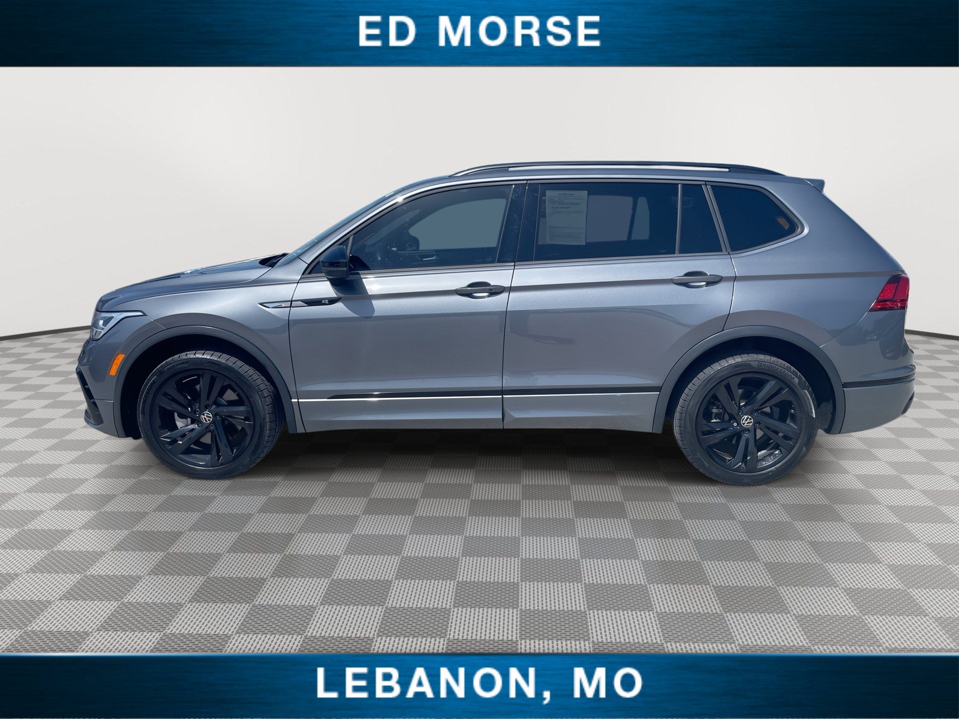 2024 Volkswagen Tiguan SE R-Line Black