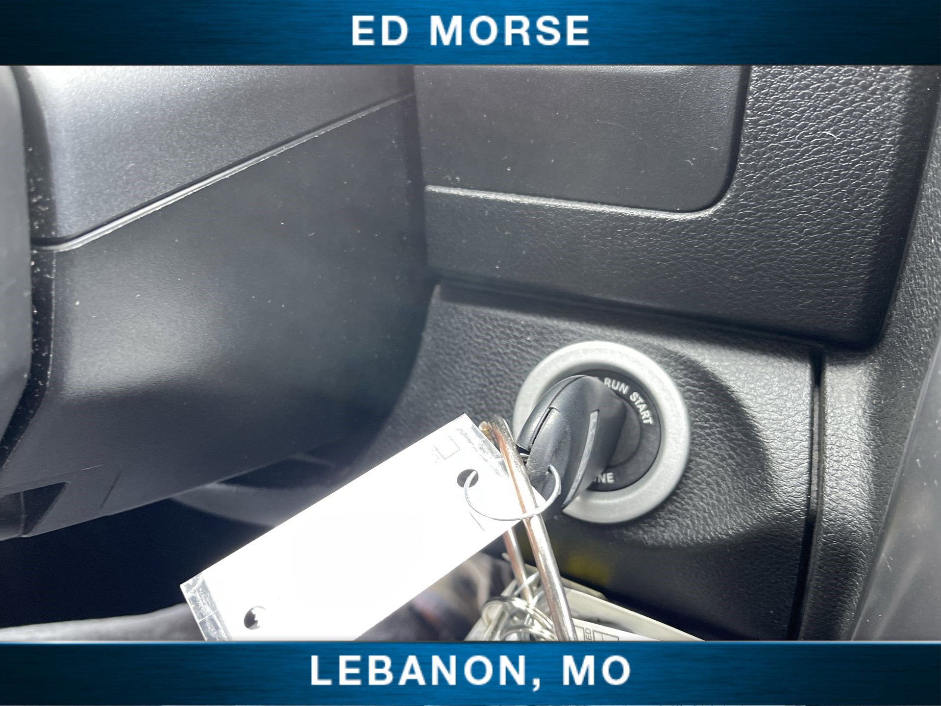 2023 RAM 1500 Classic SLT Crew Cab 4x4 5'7" Box