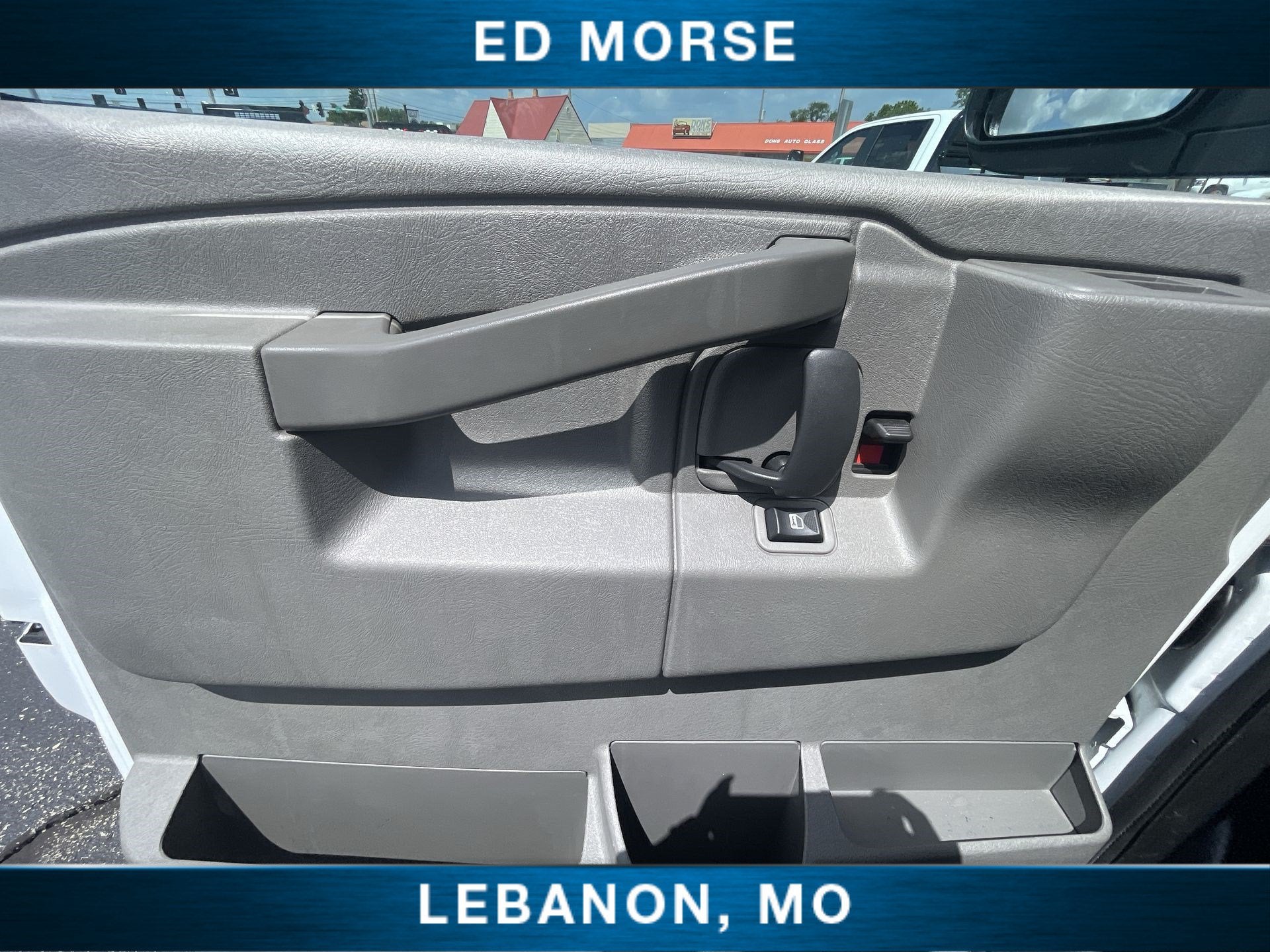 2021 Chevrolet Express Passenger 2500 LS