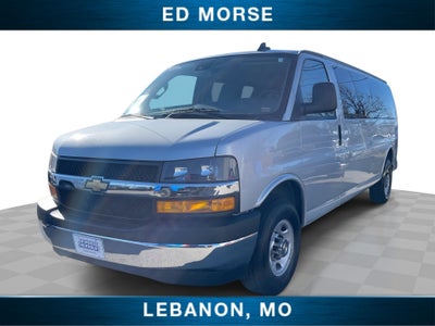 2025 Chevrolet Express Passenger 3500 1LT