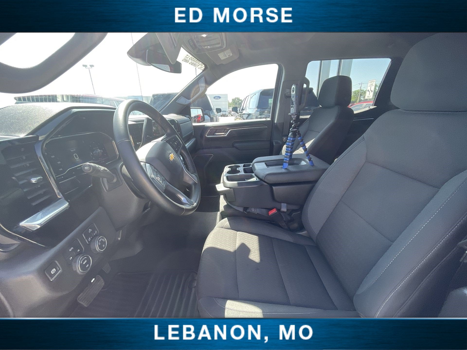 2024 Chevrolet Silverado 1500 LT (2FL)