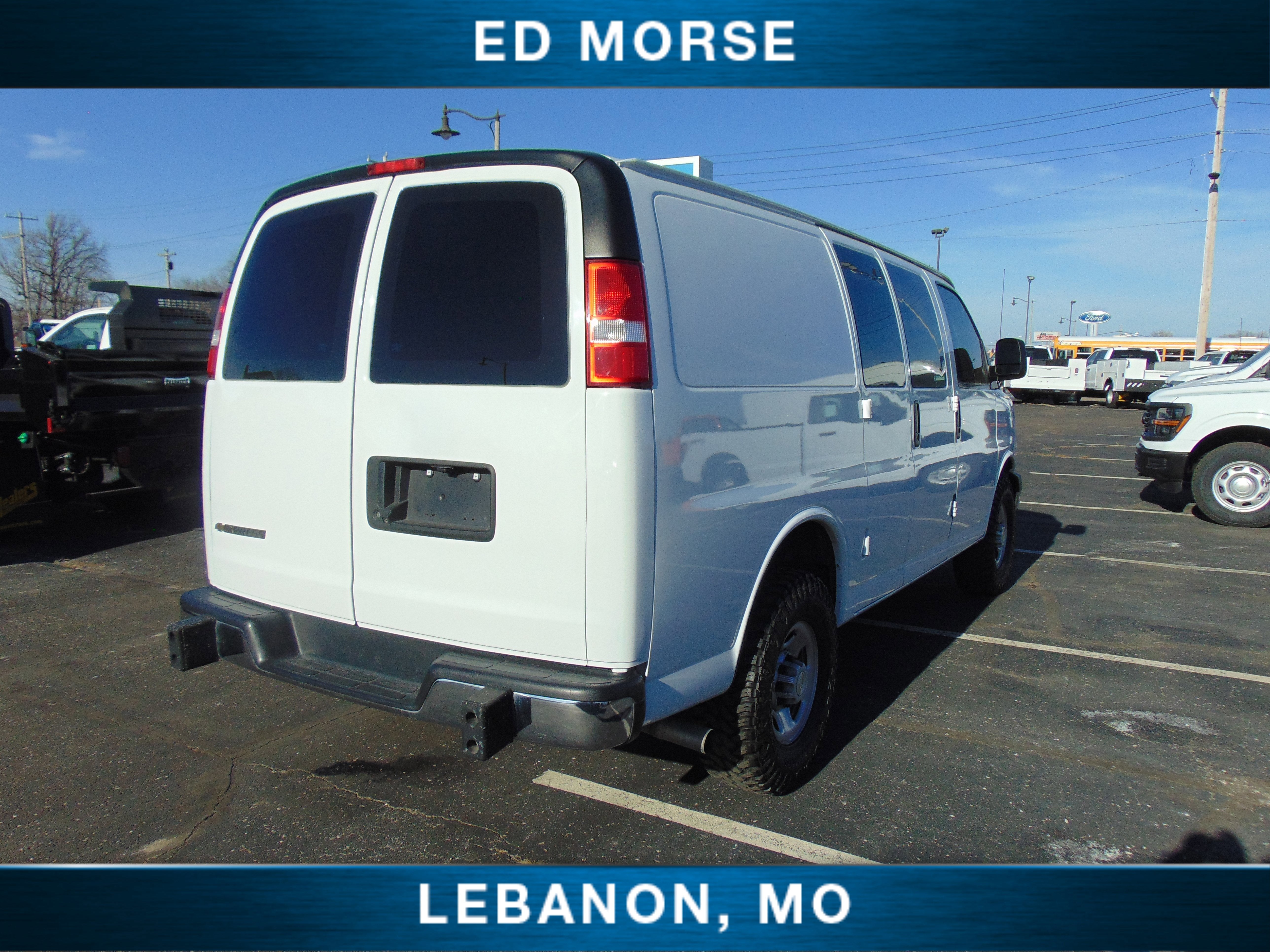 2022 Chevrolet Express Cargo 2500 WT