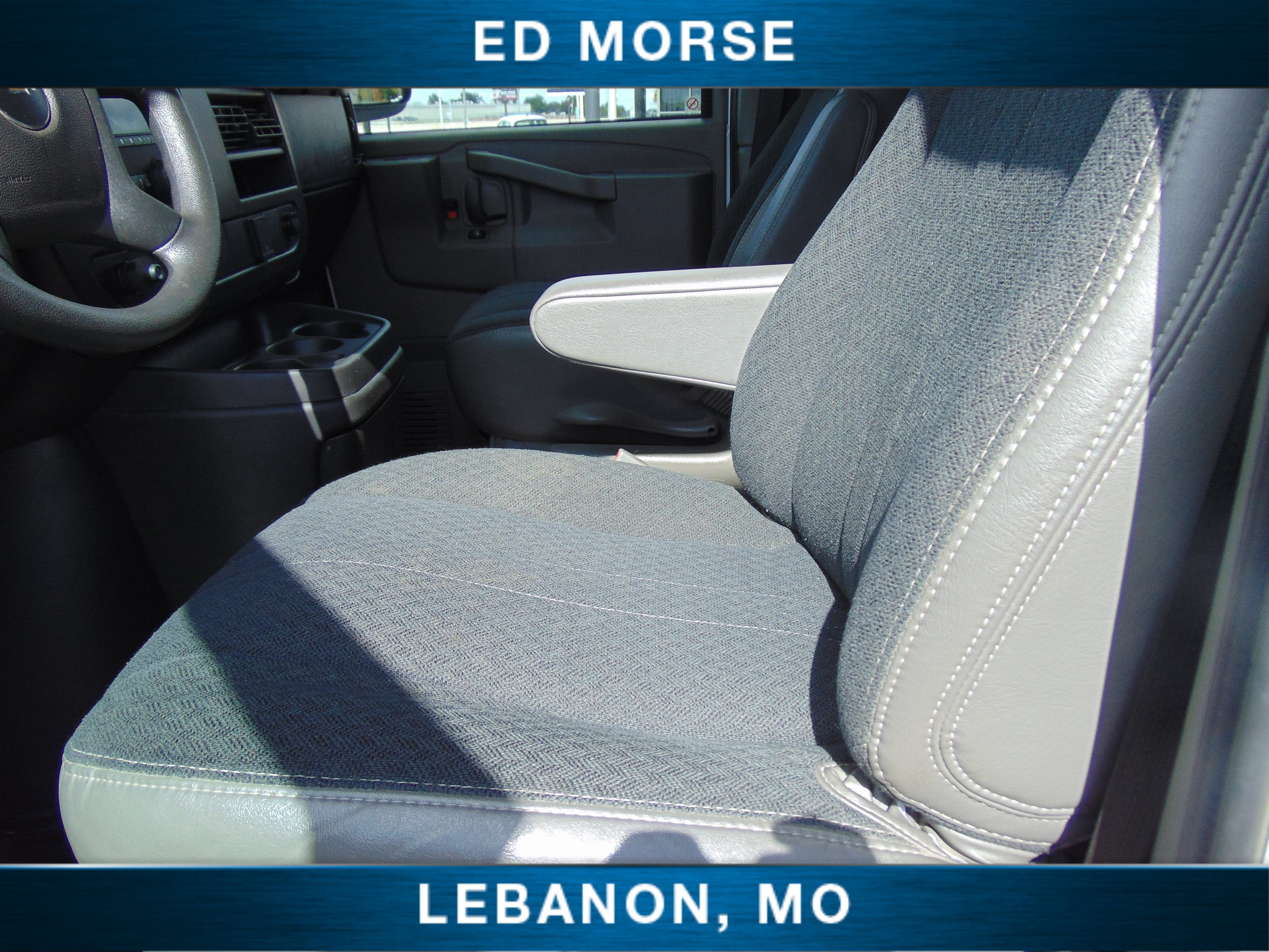 2025 Chevrolet Express Cargo WT